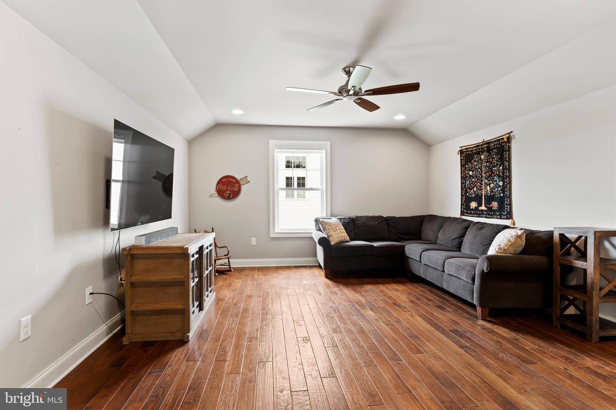 BRAEBURN ESTATES - Residential