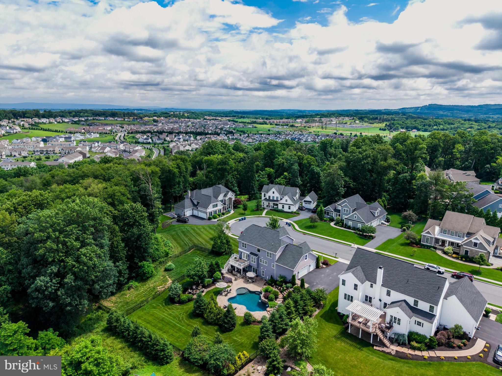 BRAEBURN ESTATES - Residential