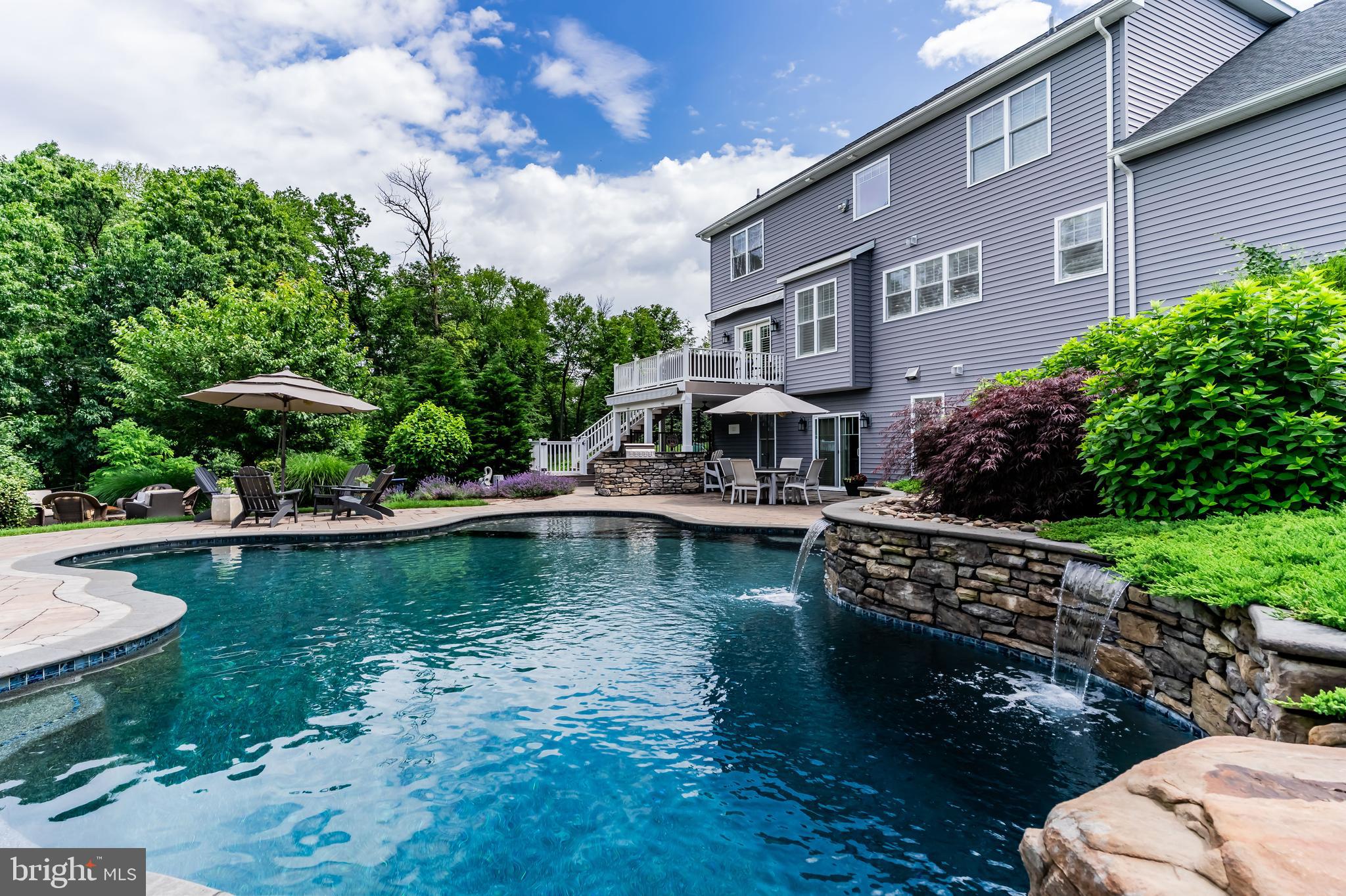 BRAEBURN ESTATES - Residential