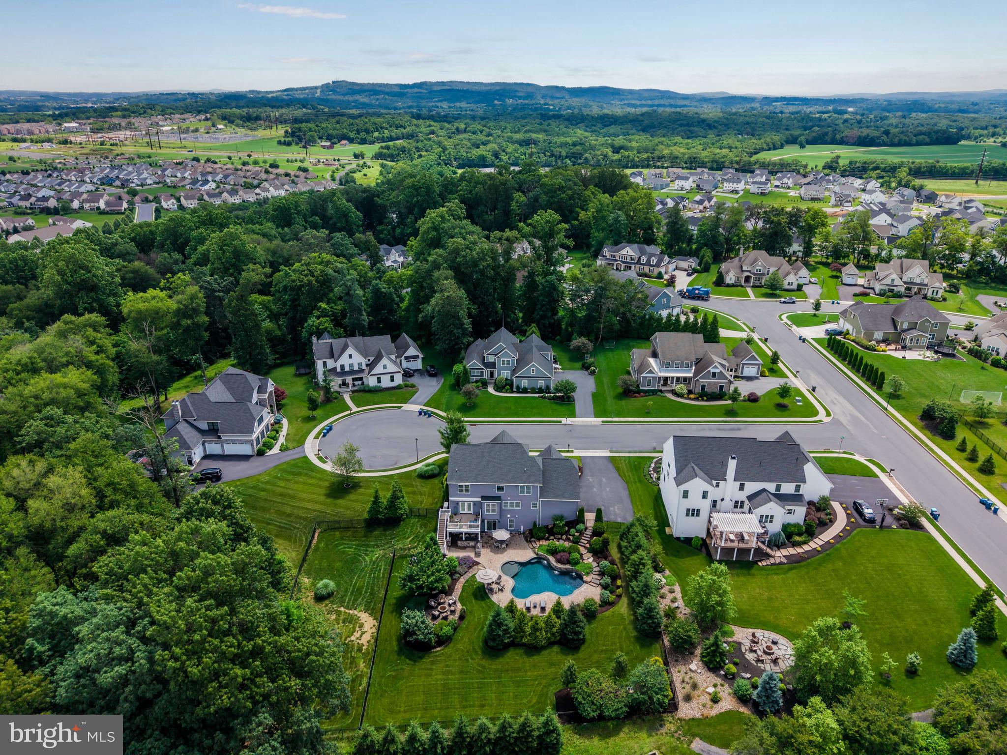 BRAEBURN ESTATES - Residential