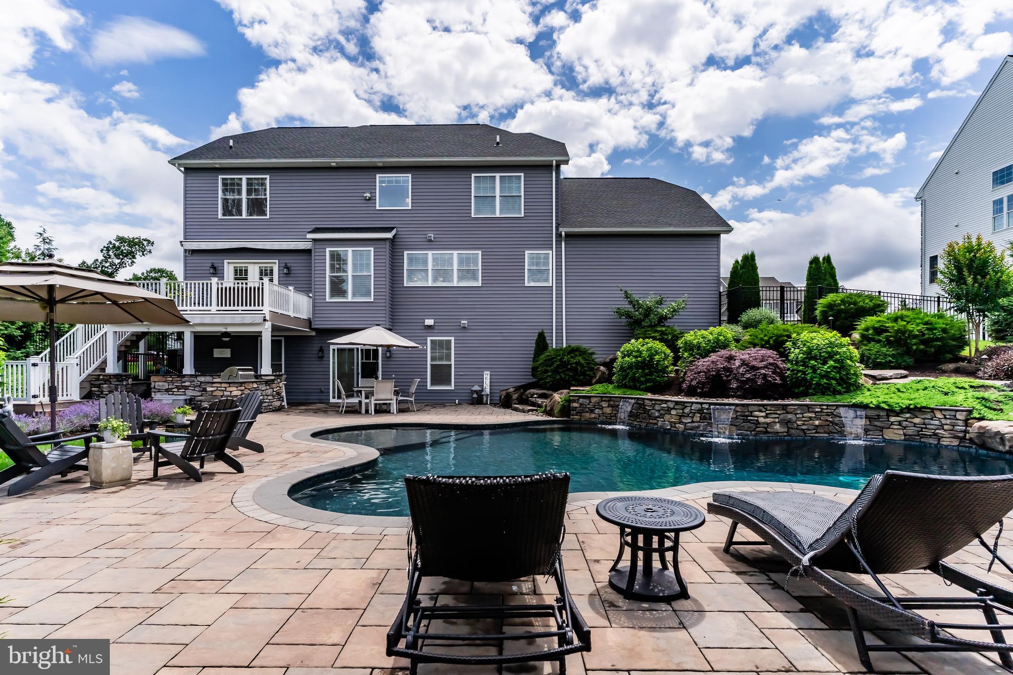 BRAEBURN ESTATES - Residential