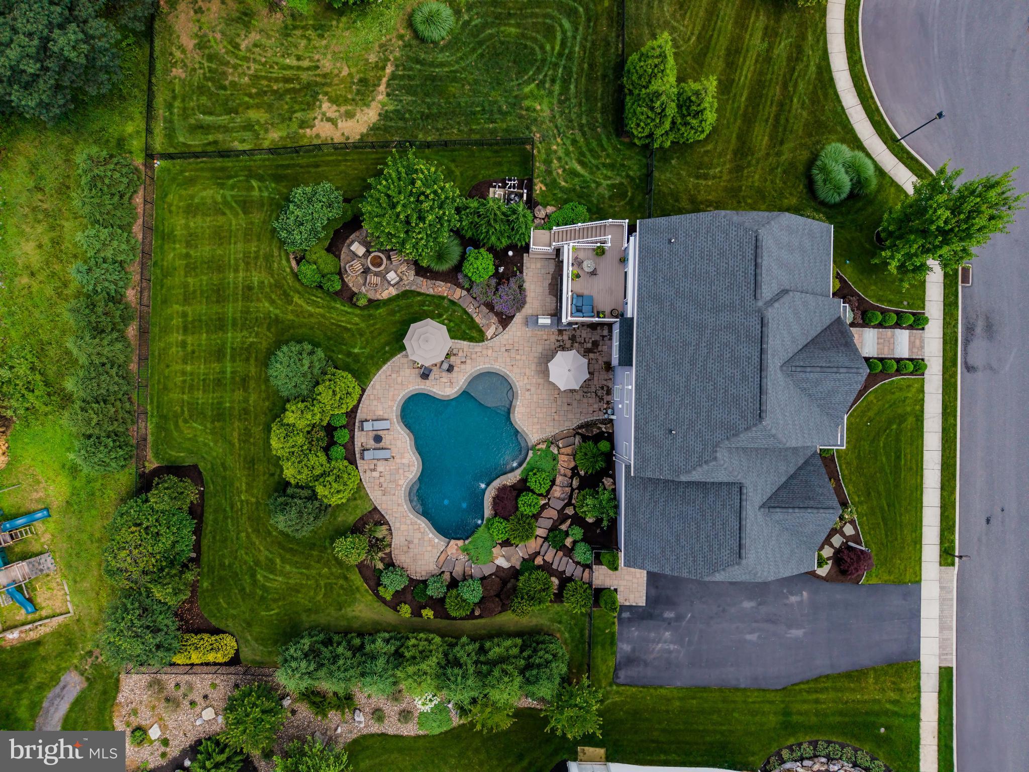 BRAEBURN ESTATES - Residential