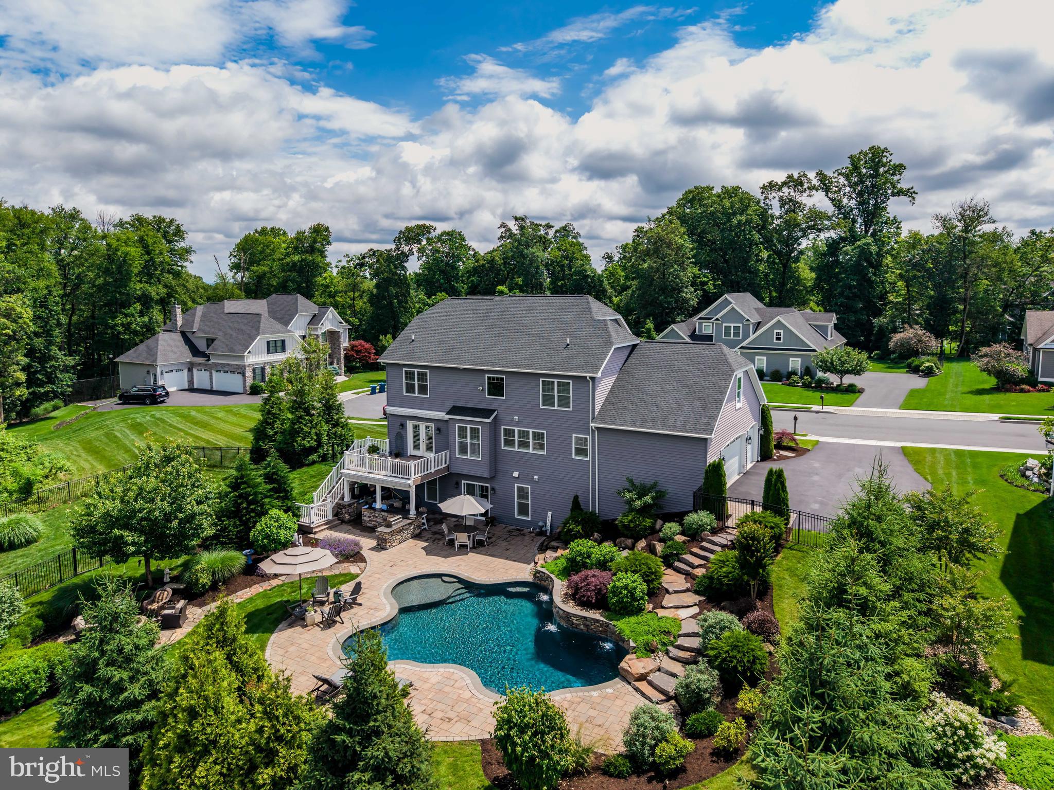 BRAEBURN ESTATES - Residential