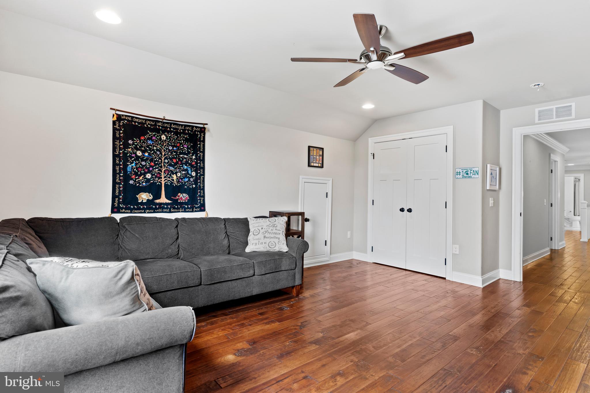 BRAEBURN ESTATES - Residential