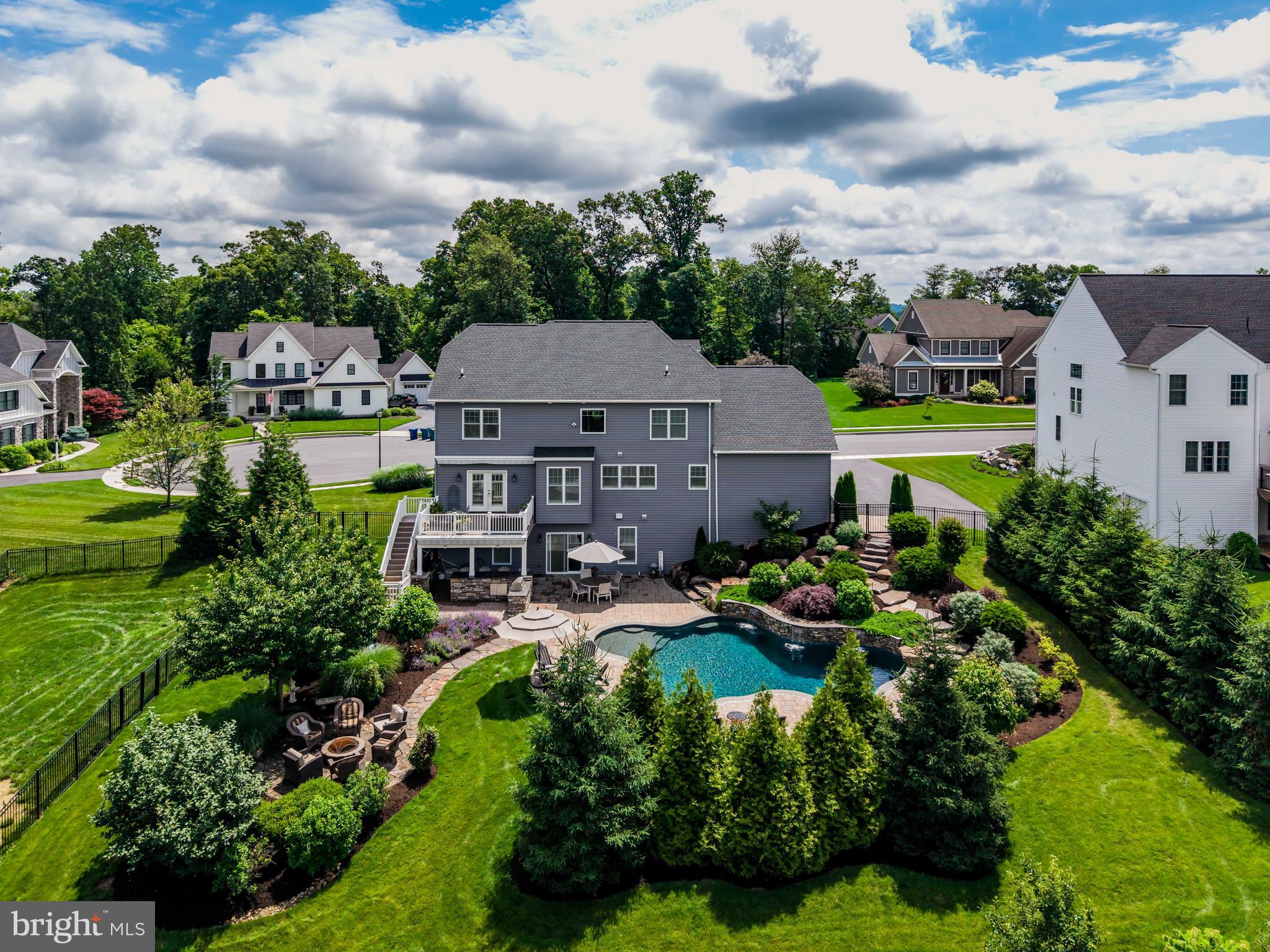 BRAEBURN ESTATES - Residential