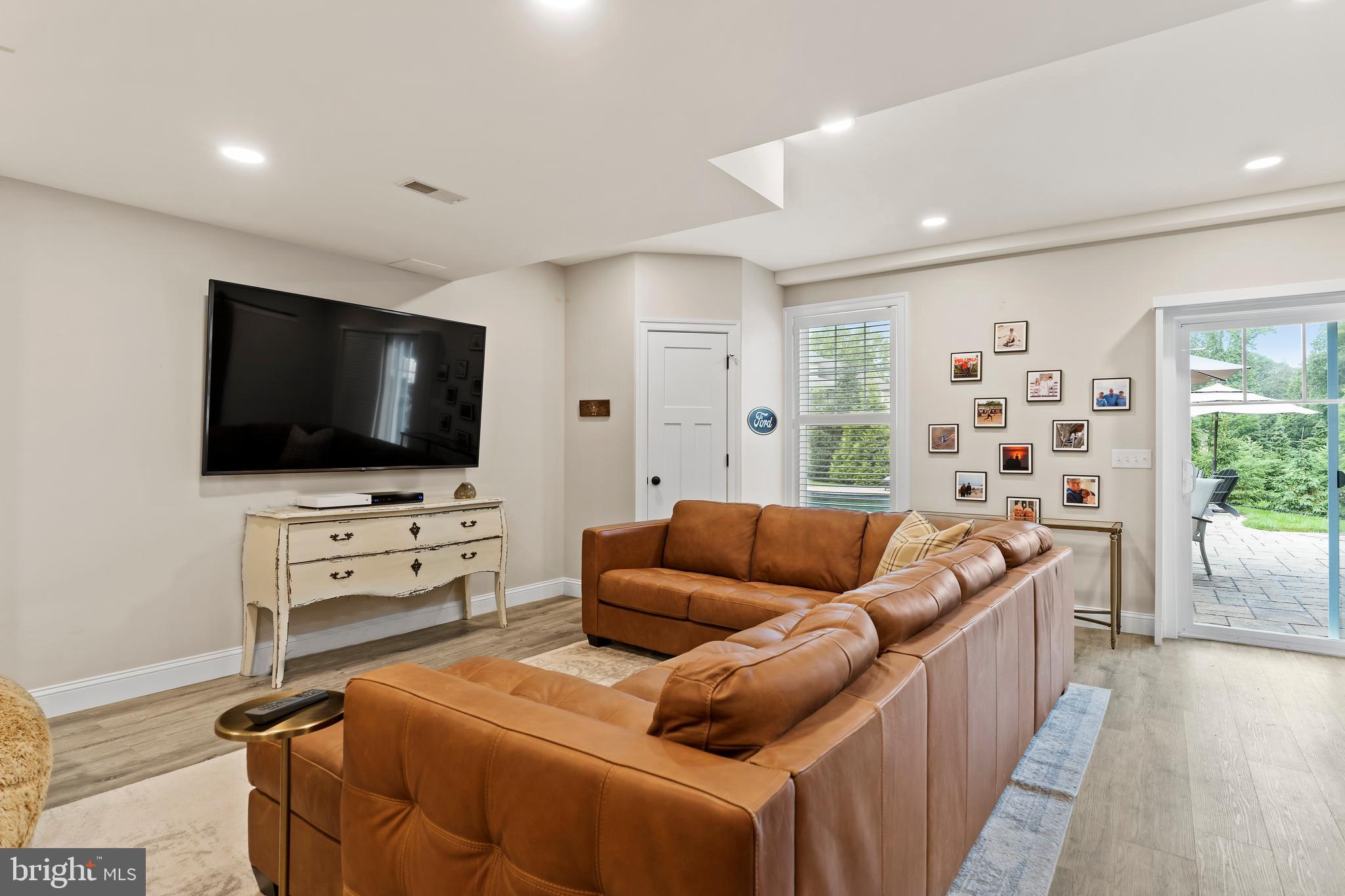 BRAEBURN ESTATES - Residential