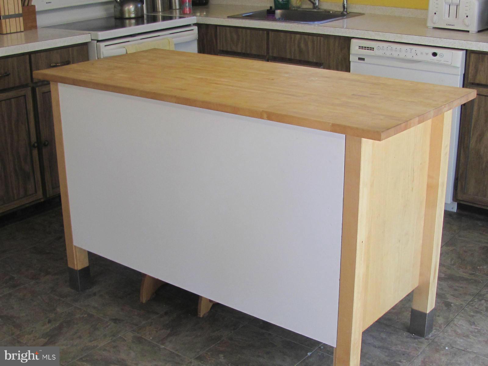 HILLENDALE FARMS - Residential