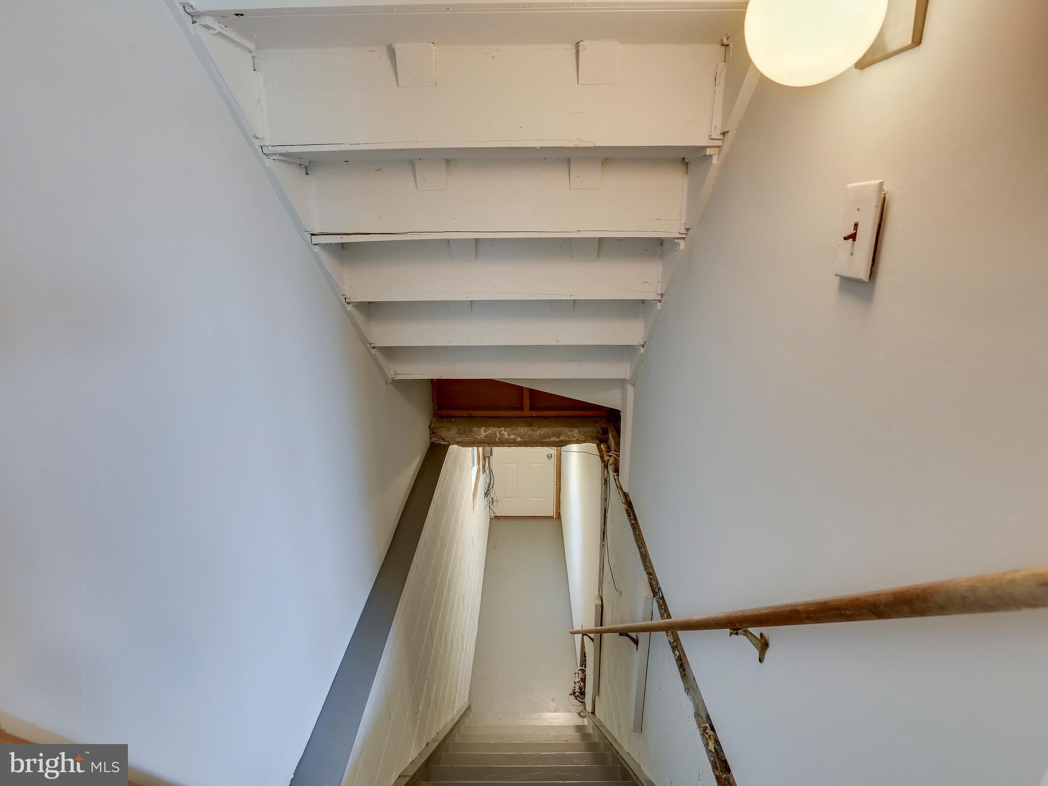 ARBORY CONDO PHASE SIX-R - Residential