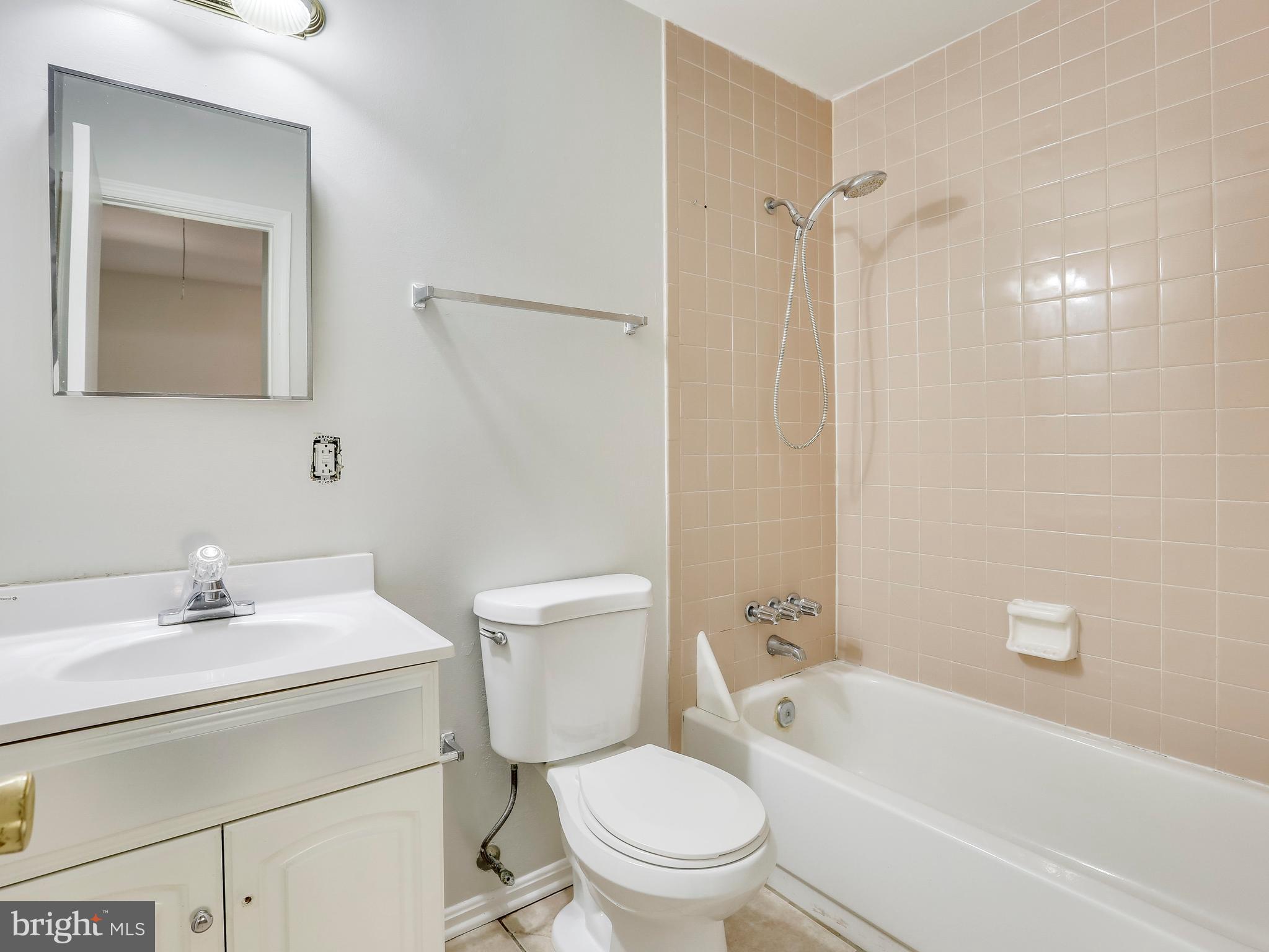 ARBORY CONDO PHASE SIX-R - Residential