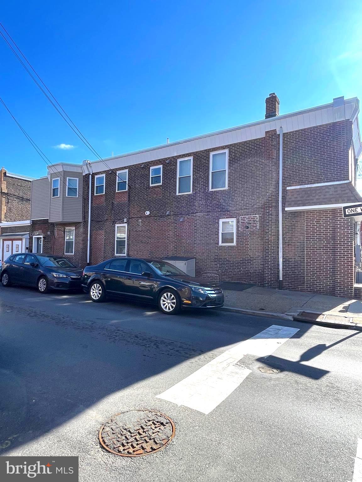 PORT RICHMOND - Residential Lease
