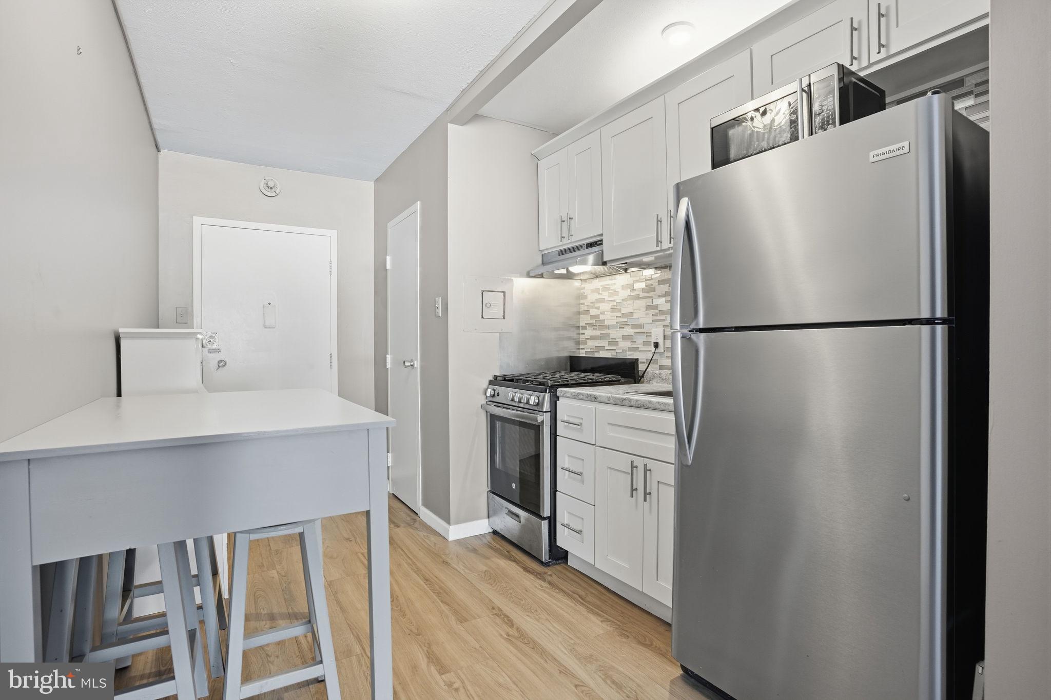 ELKINS PARK HOUSE - Residential