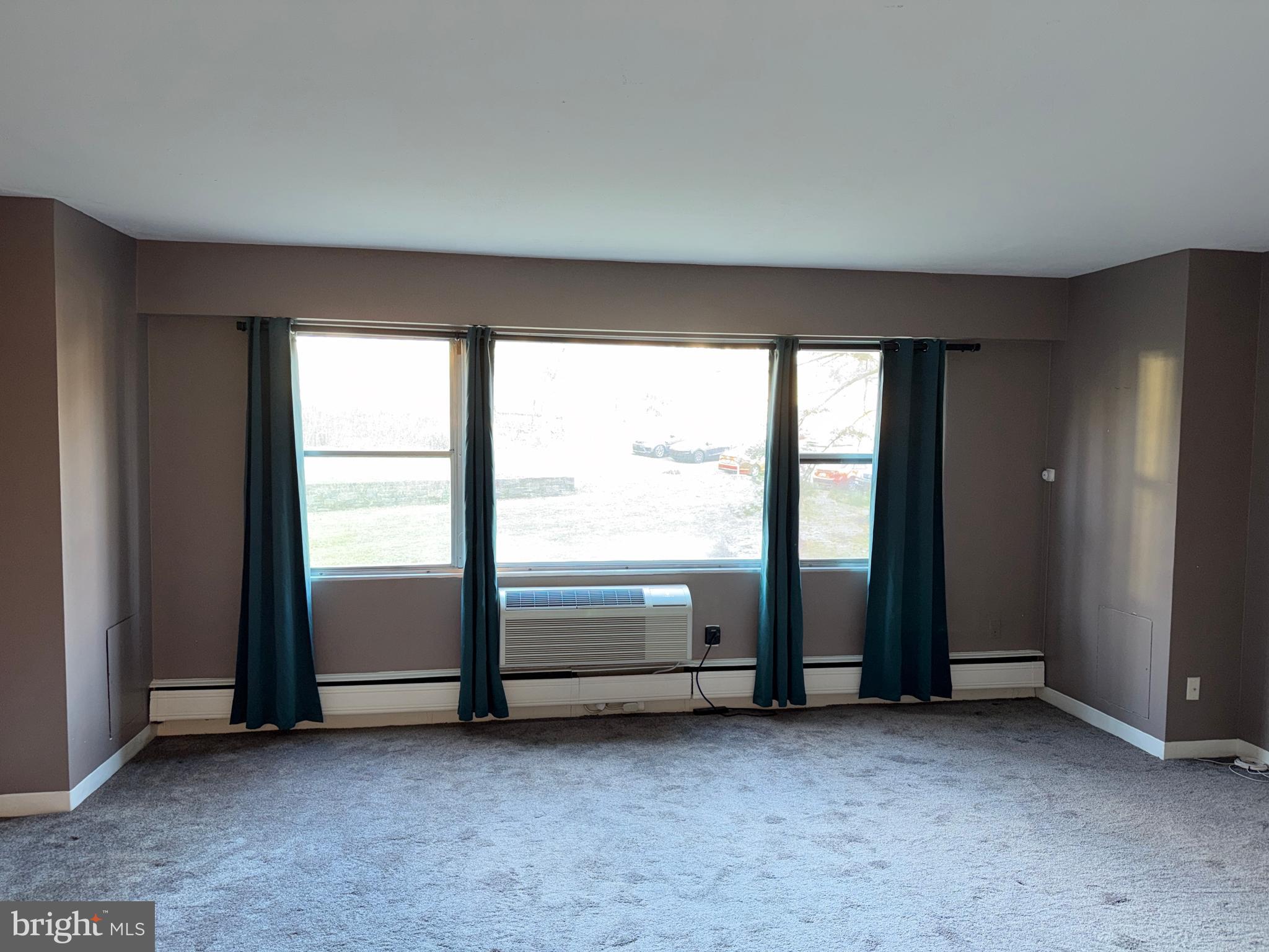 ELKINS PARK HOUSE - Residential