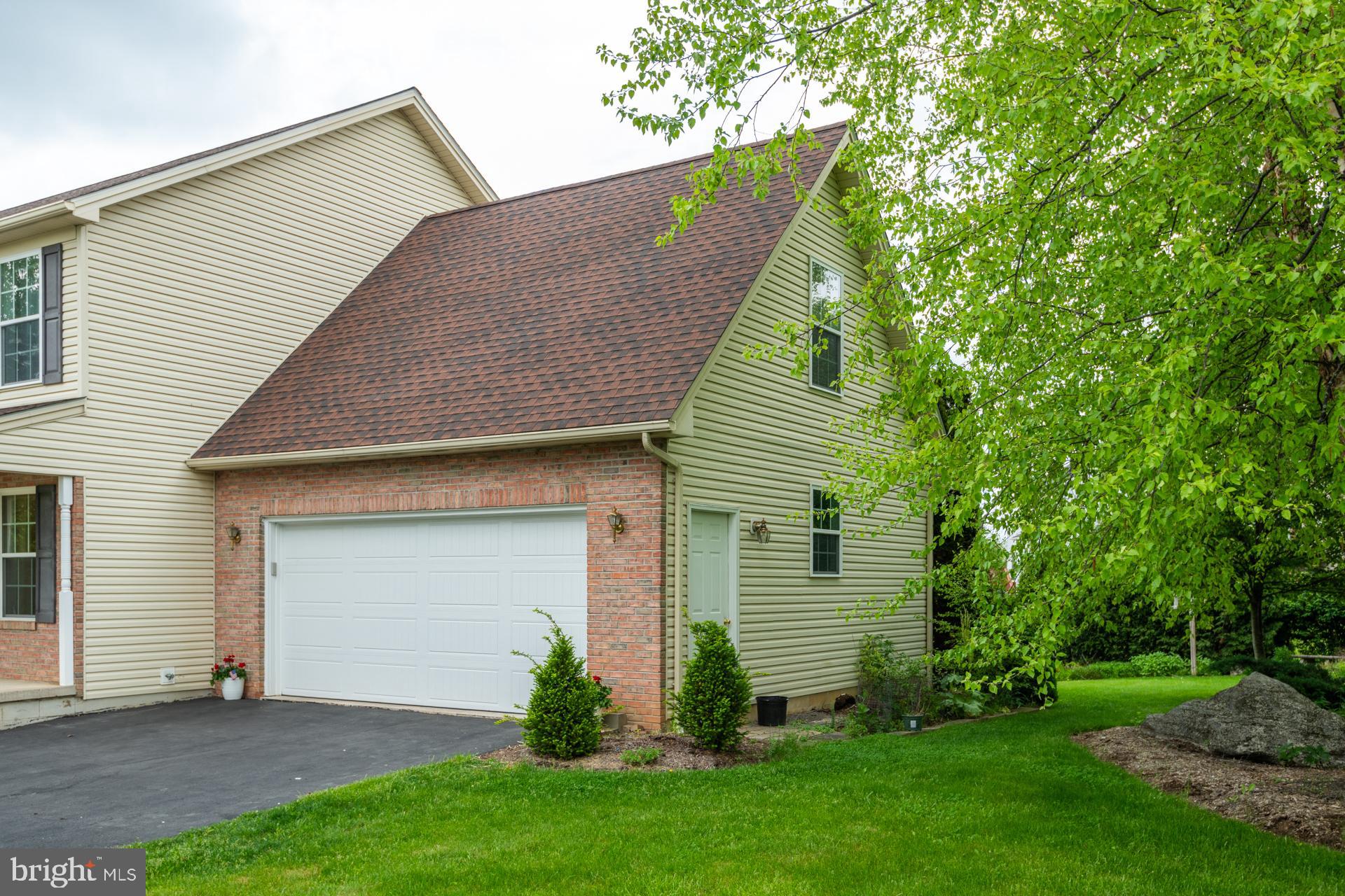 FOXPOINTE - Residential