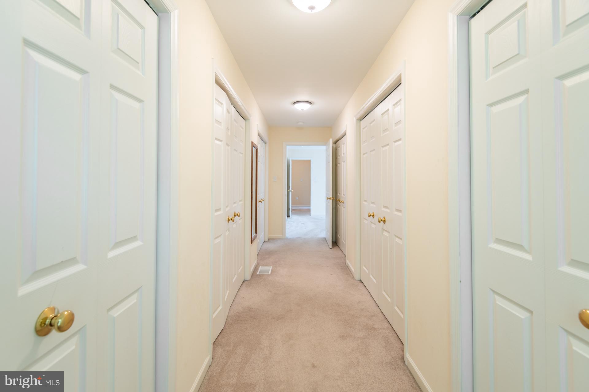 FOXPOINTE - Residential