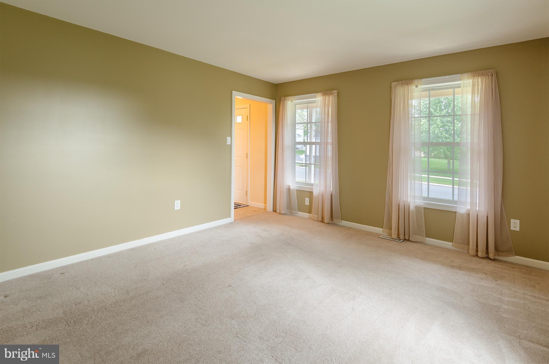 FOXPOINTE - Residential
