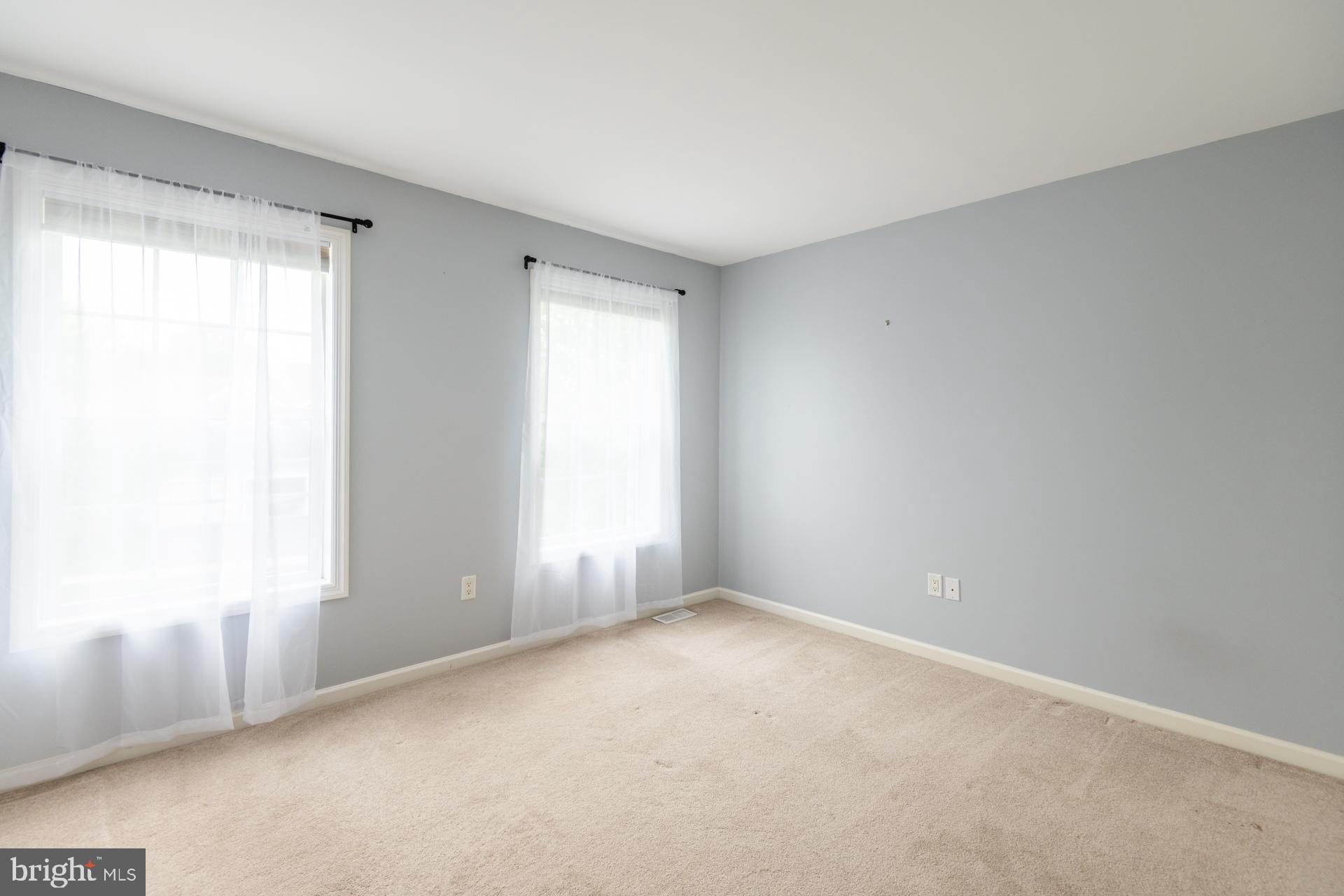 FOXPOINTE - Residential