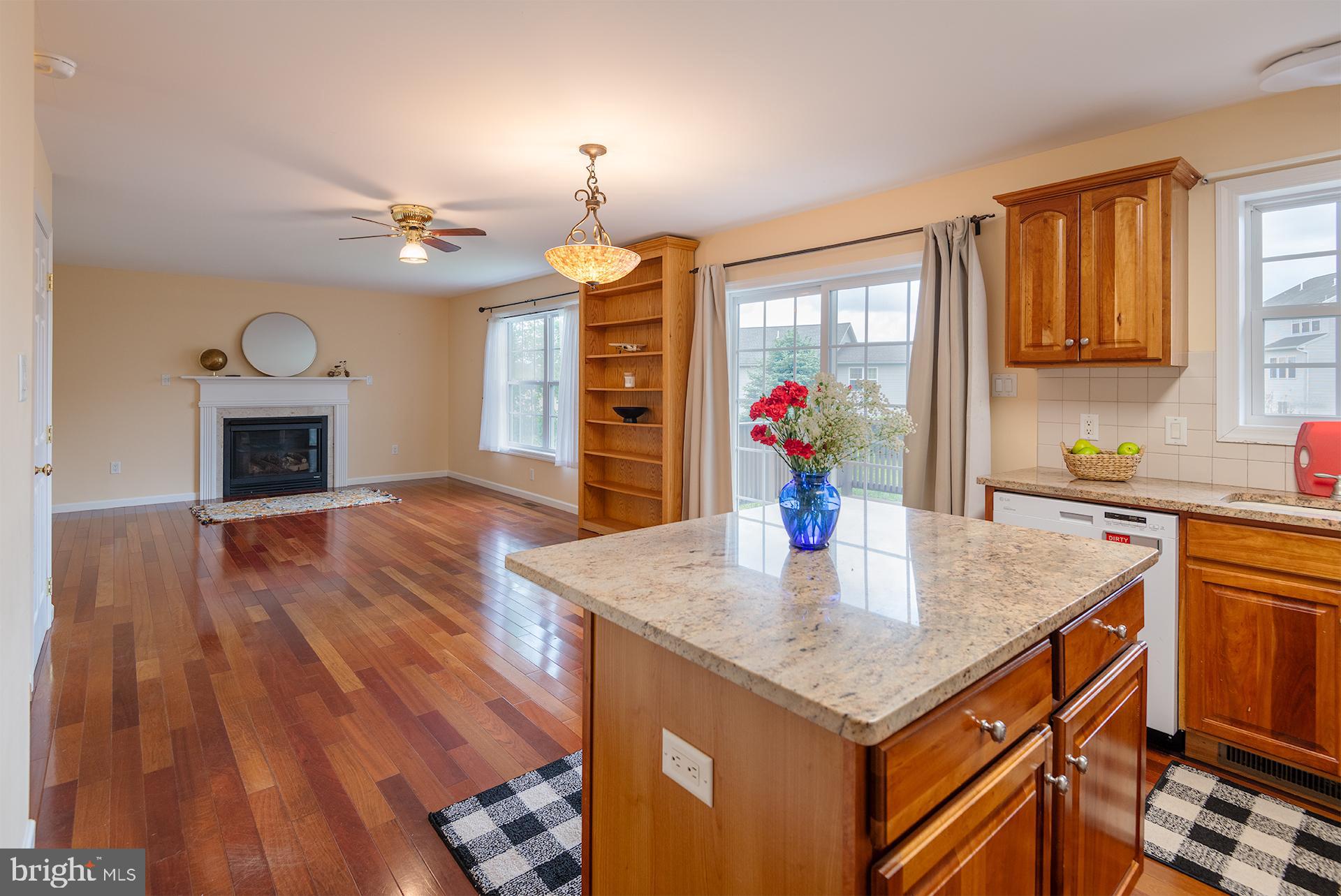 FOXPOINTE - Residential
