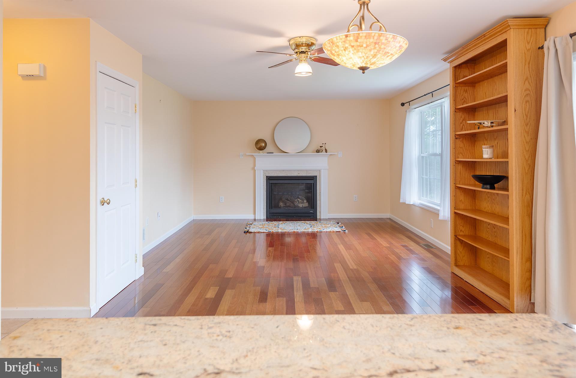 FOXPOINTE - Residential