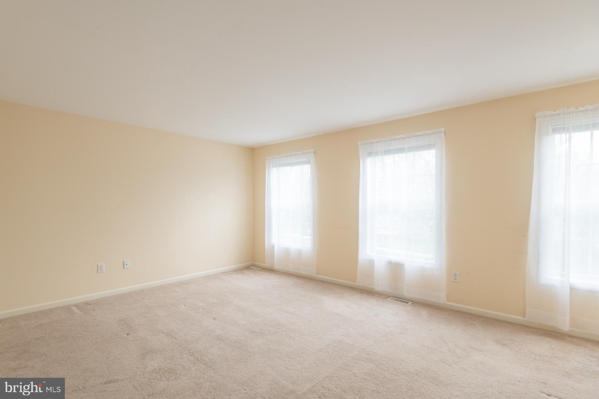 FOXPOINTE - Residential