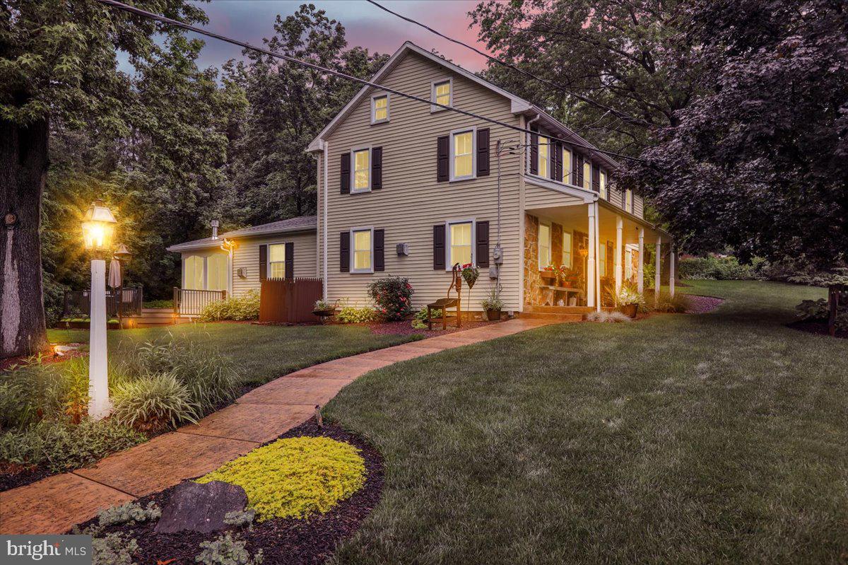 2464 MOUNTAIN ROAD