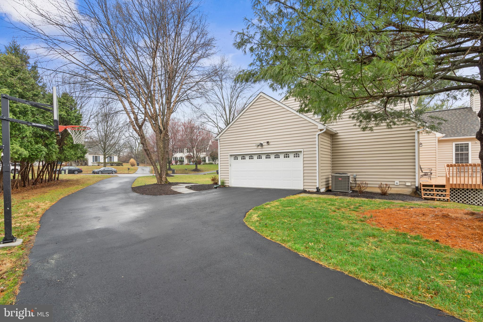 1807 HAWKWEED WAY