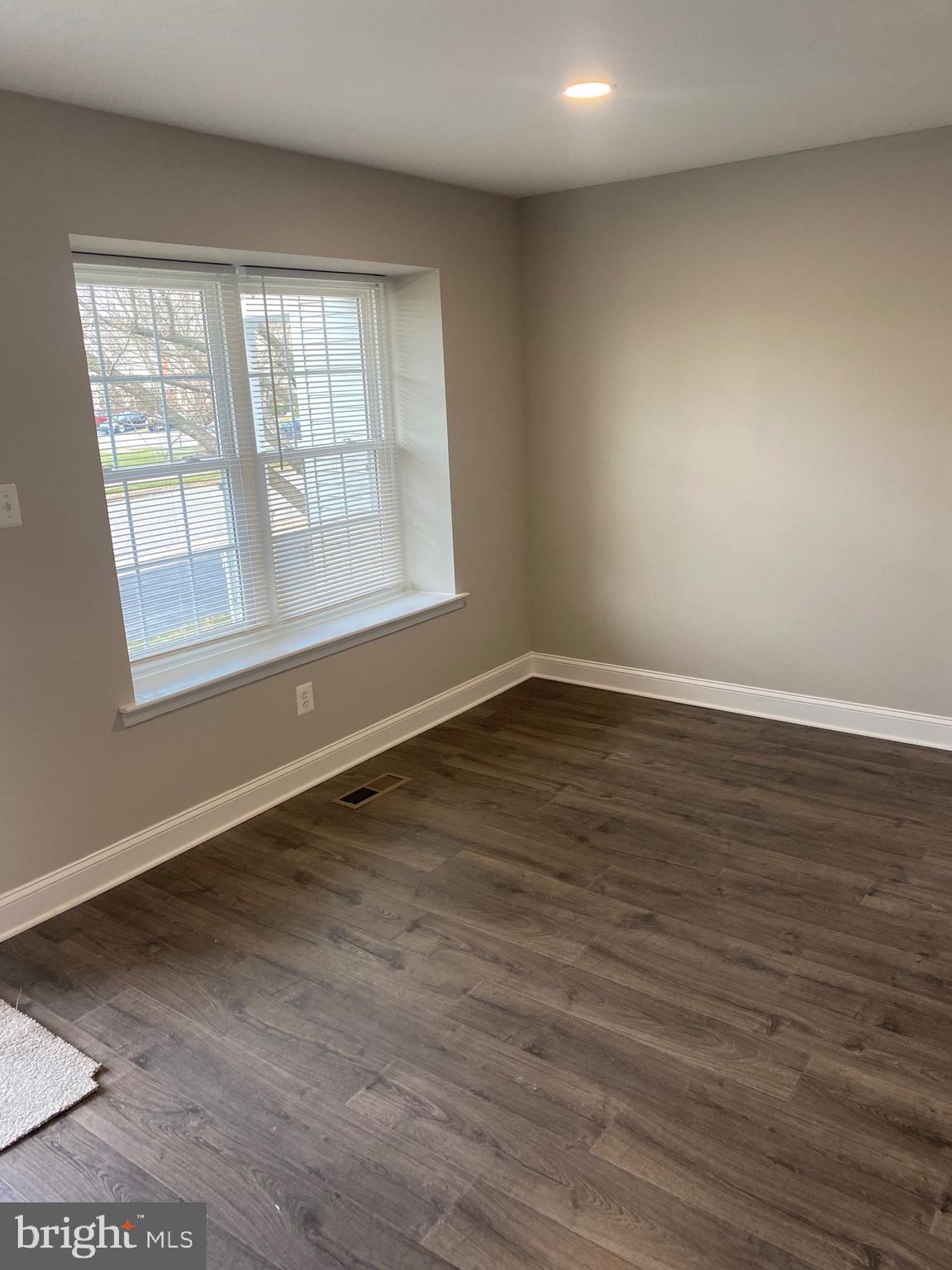 REGENTS PARK - Residential Lease