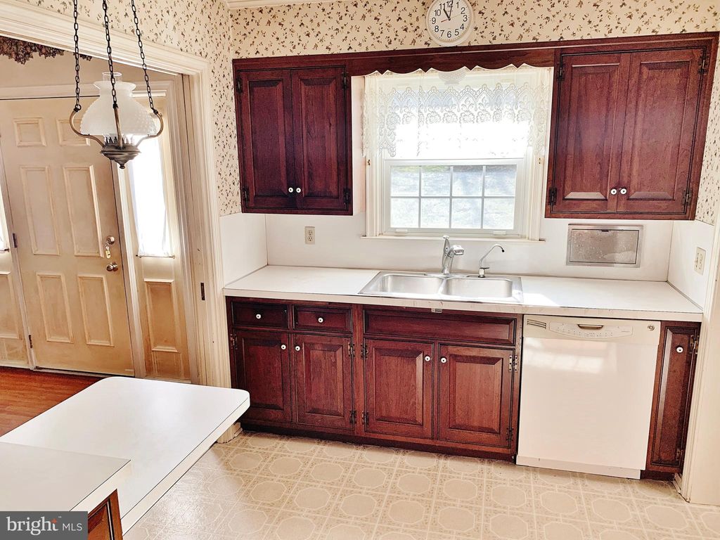 Photo of 308 WYNWOOD DR, WILLOW STREET, PA 17584 (MLS # PALA2030088)