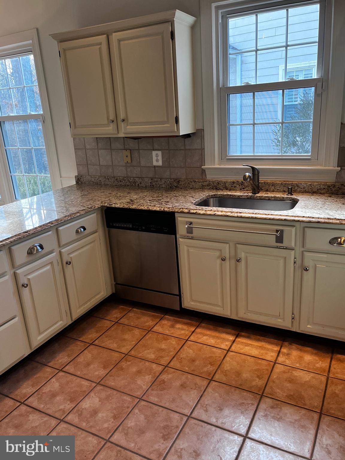 INVERNESS FOREST - Residential Lease