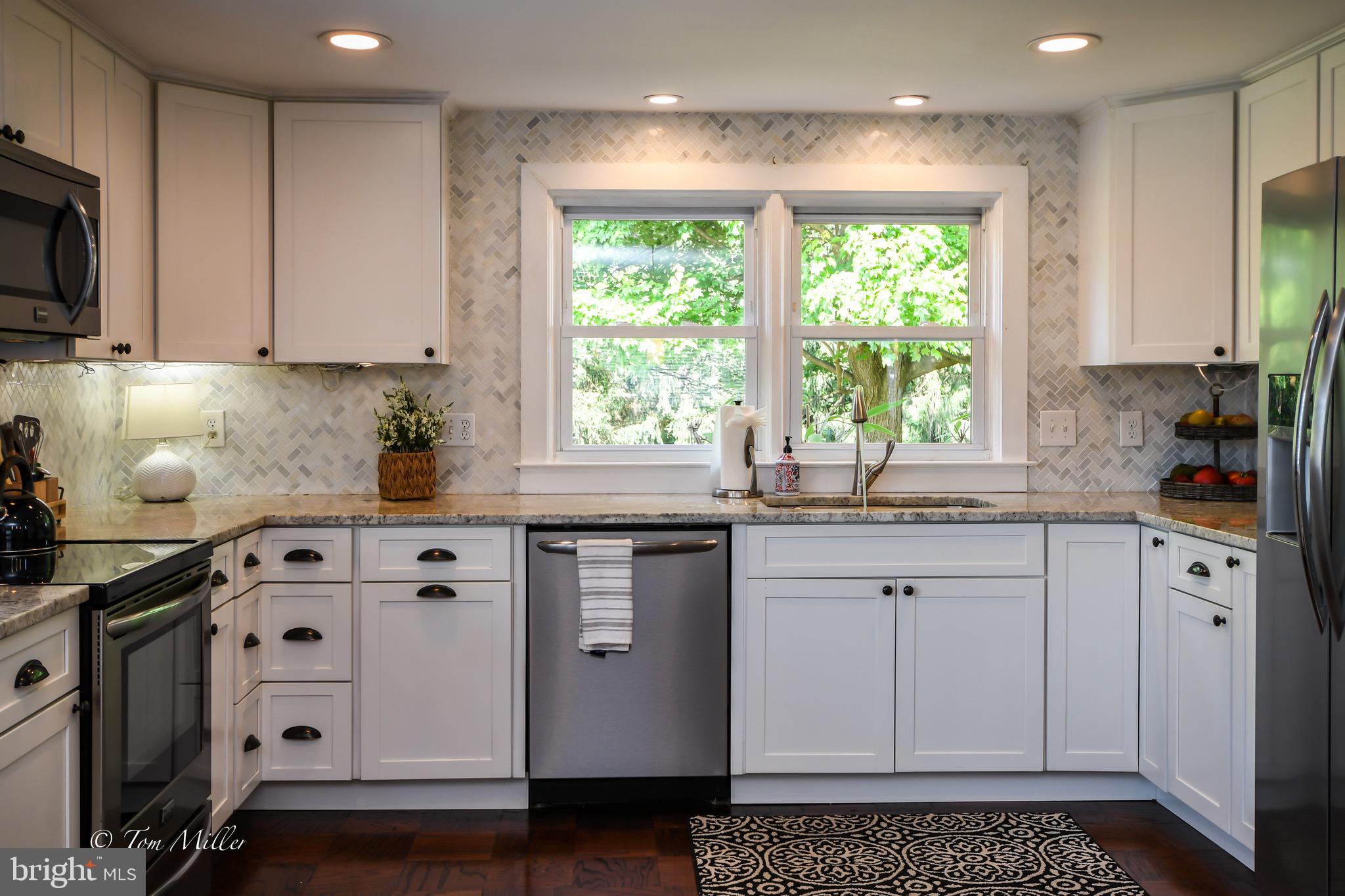 CAMPUS HILLS - Residential