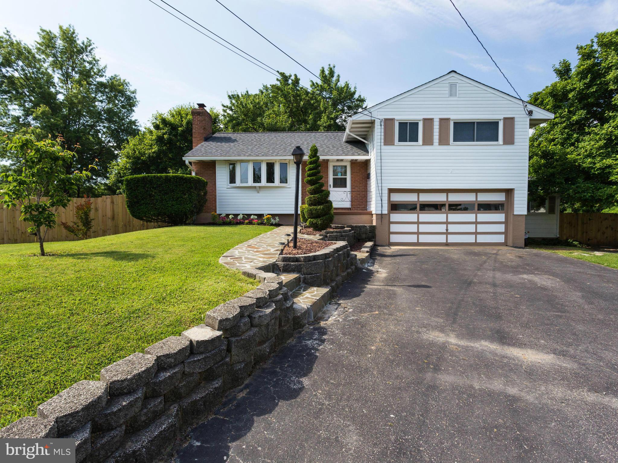 BURGUNDY FARM - Residential