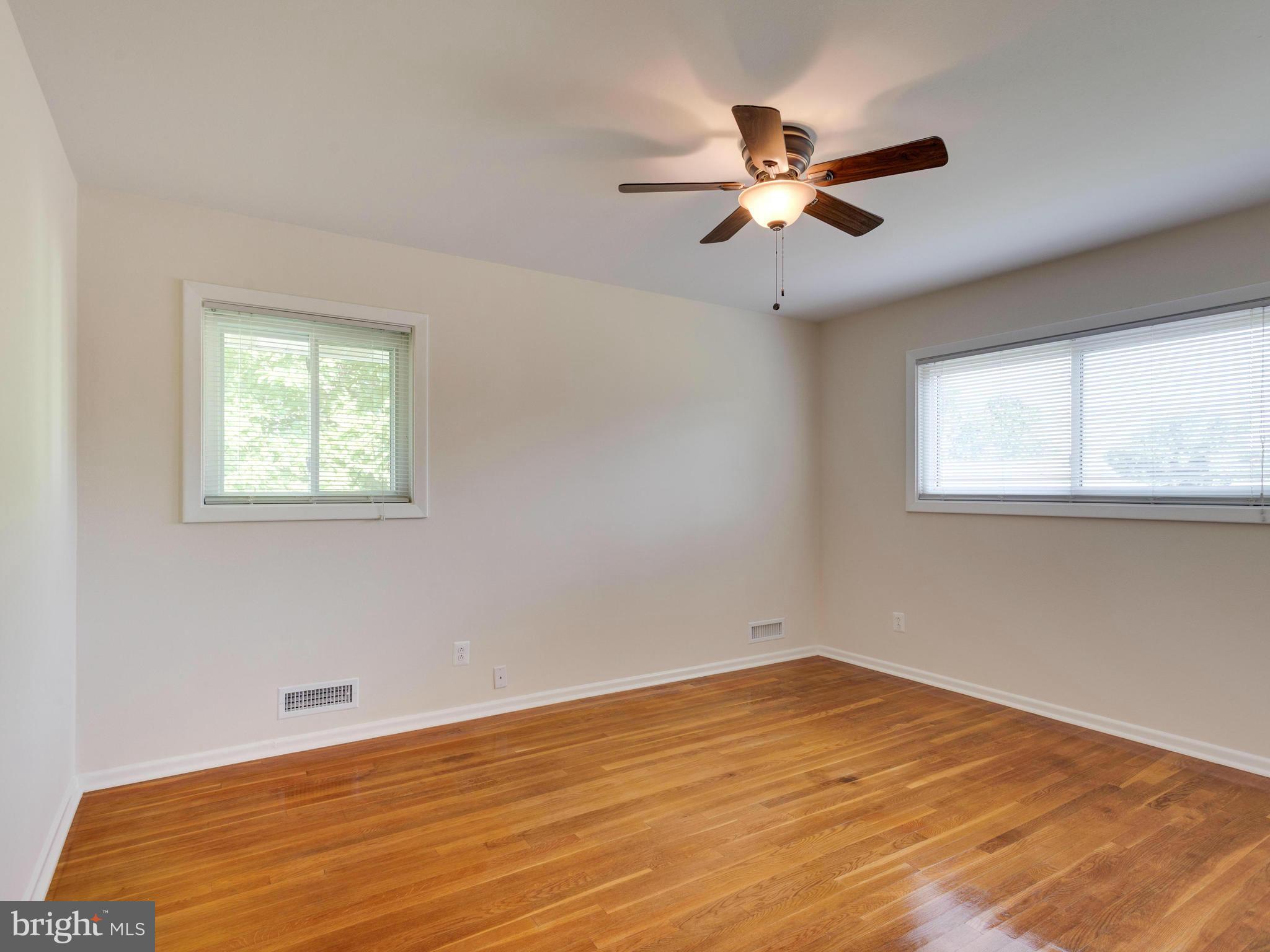 BURGUNDY FARM - Residential