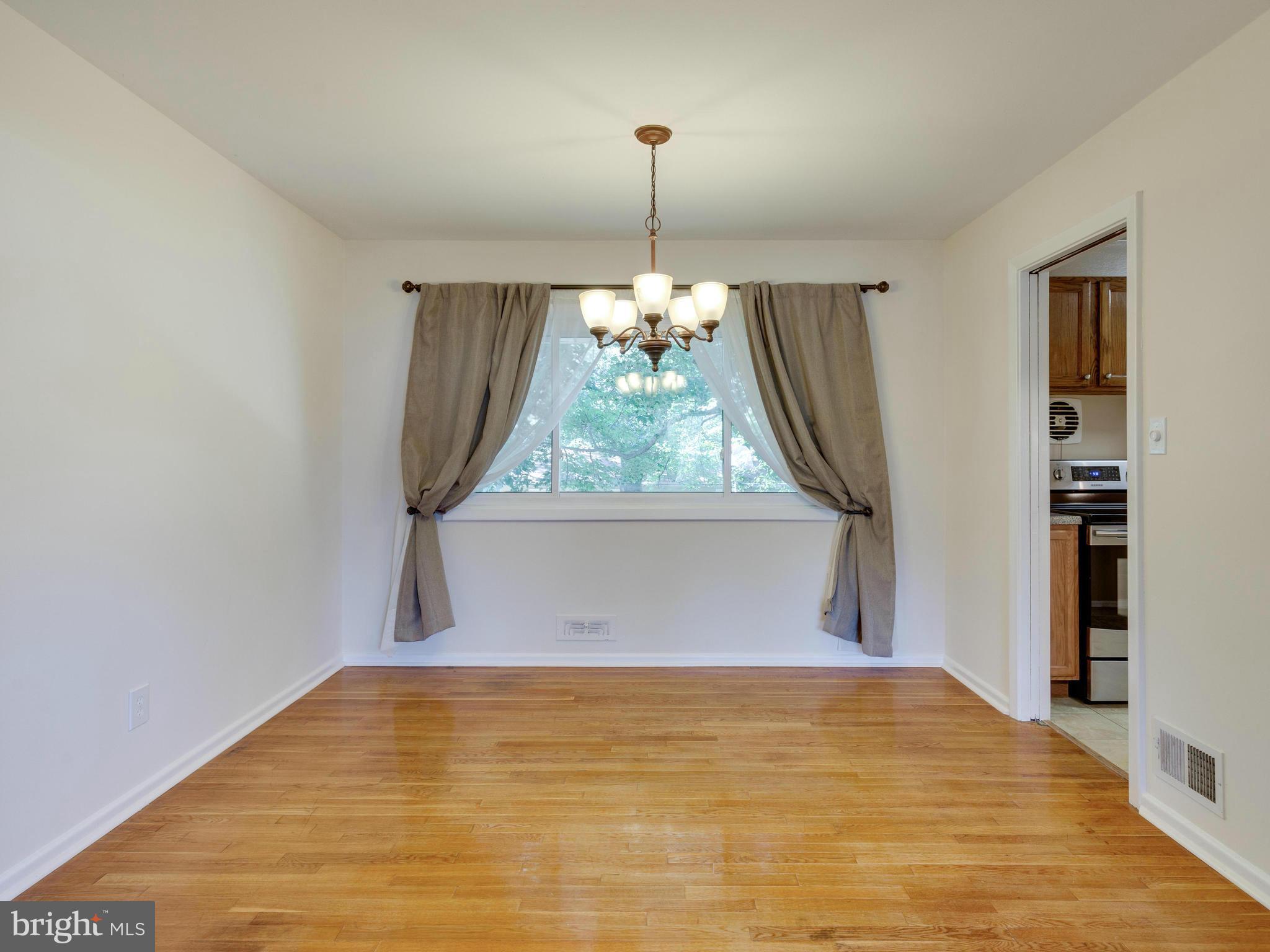 BURGUNDY FARM - Residential