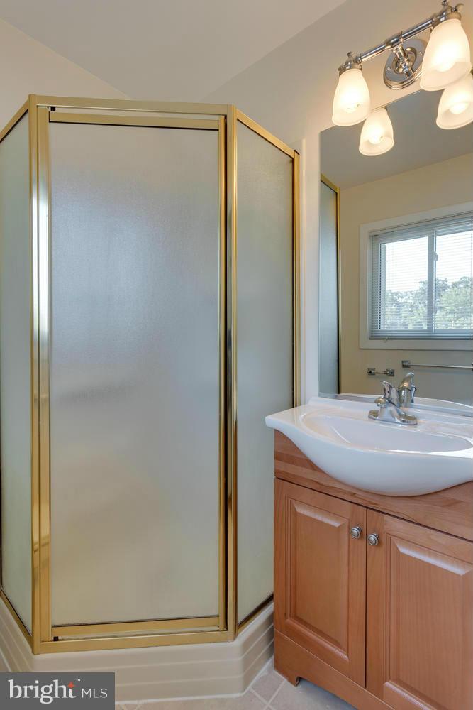 BURGUNDY FARM - Residential