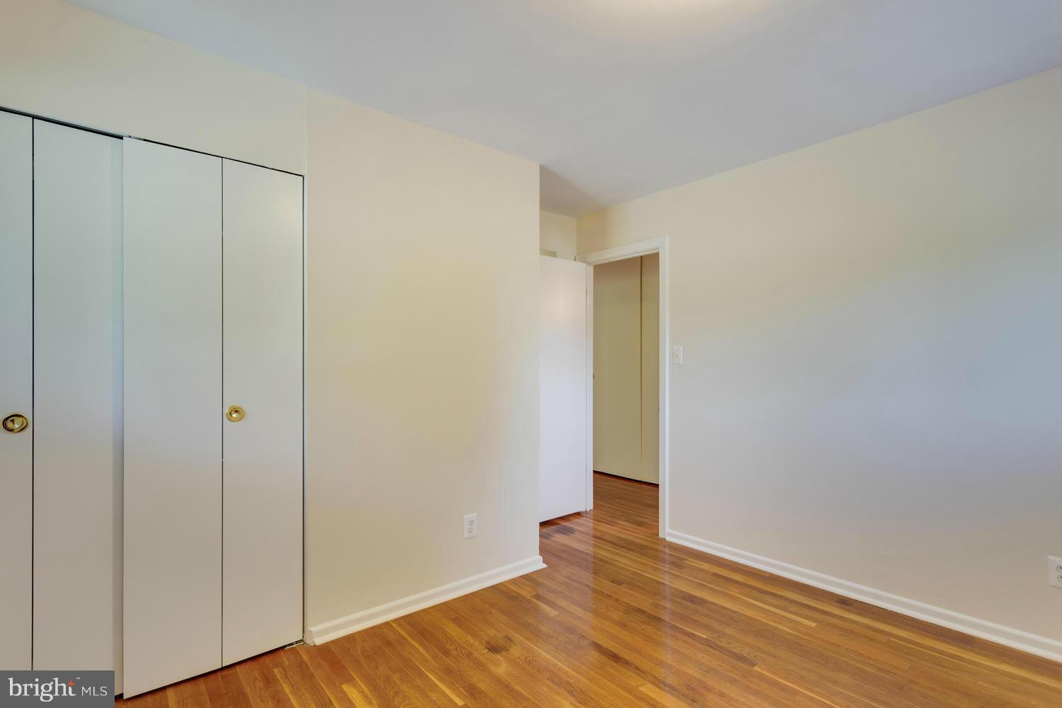 BURGUNDY FARM - Residential