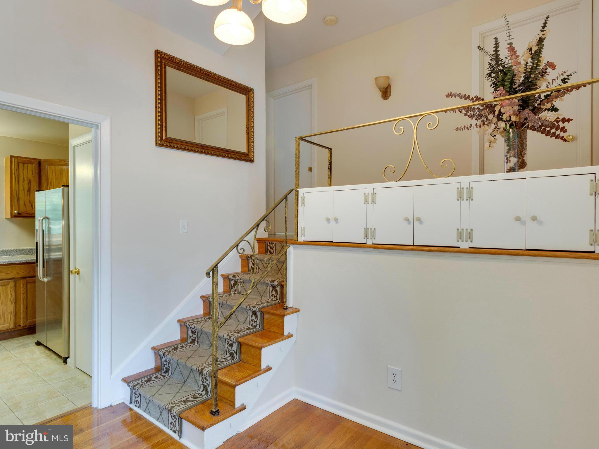 BURGUNDY FARM - Residential