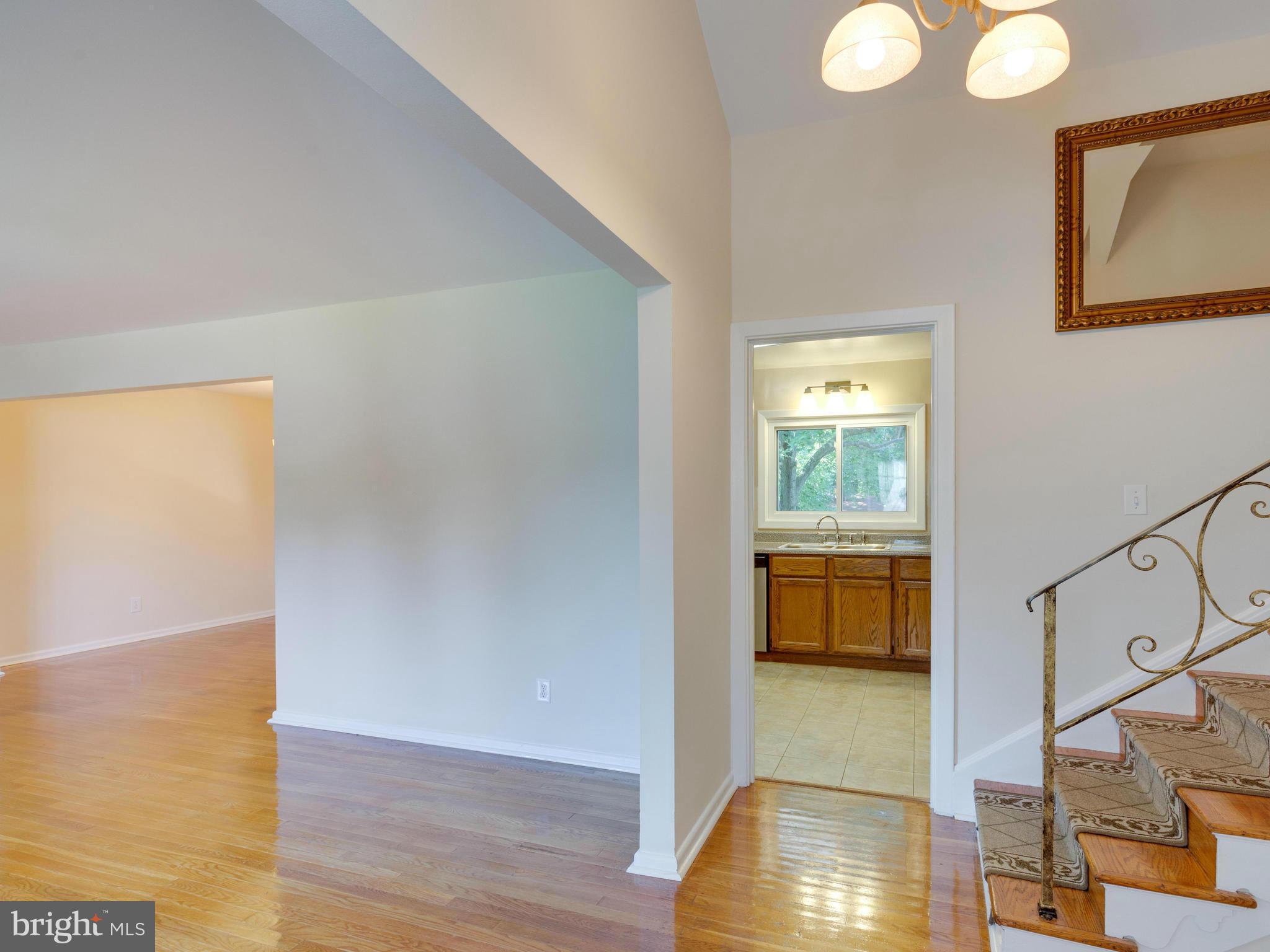 BURGUNDY FARM - Residential