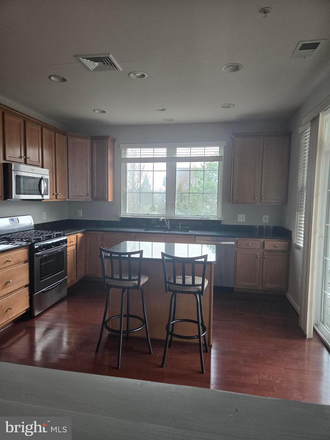 VILLAS AT EASTGATE CONDO - Residential Lease