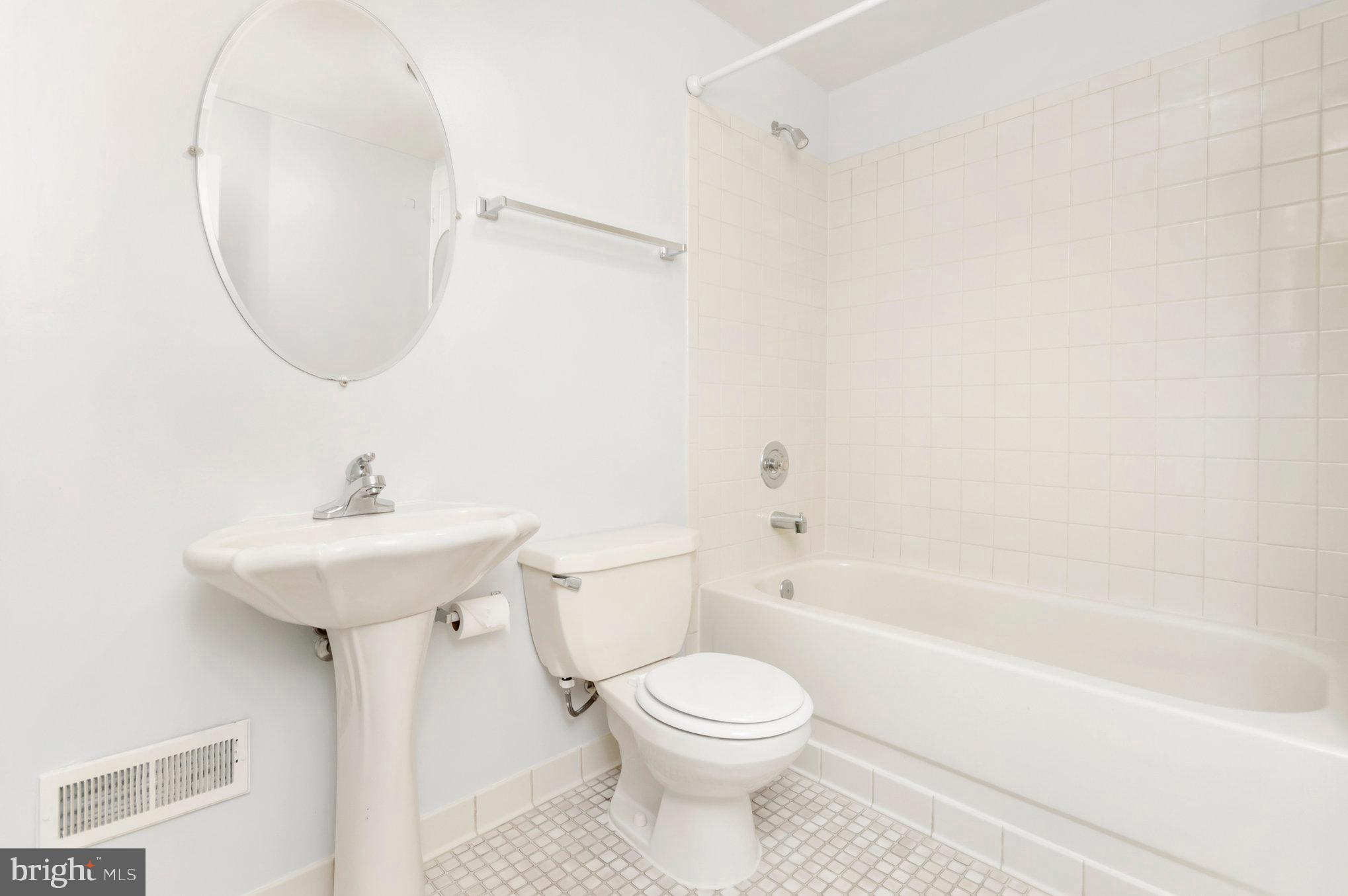 WESTRIDGE - Residential Lease