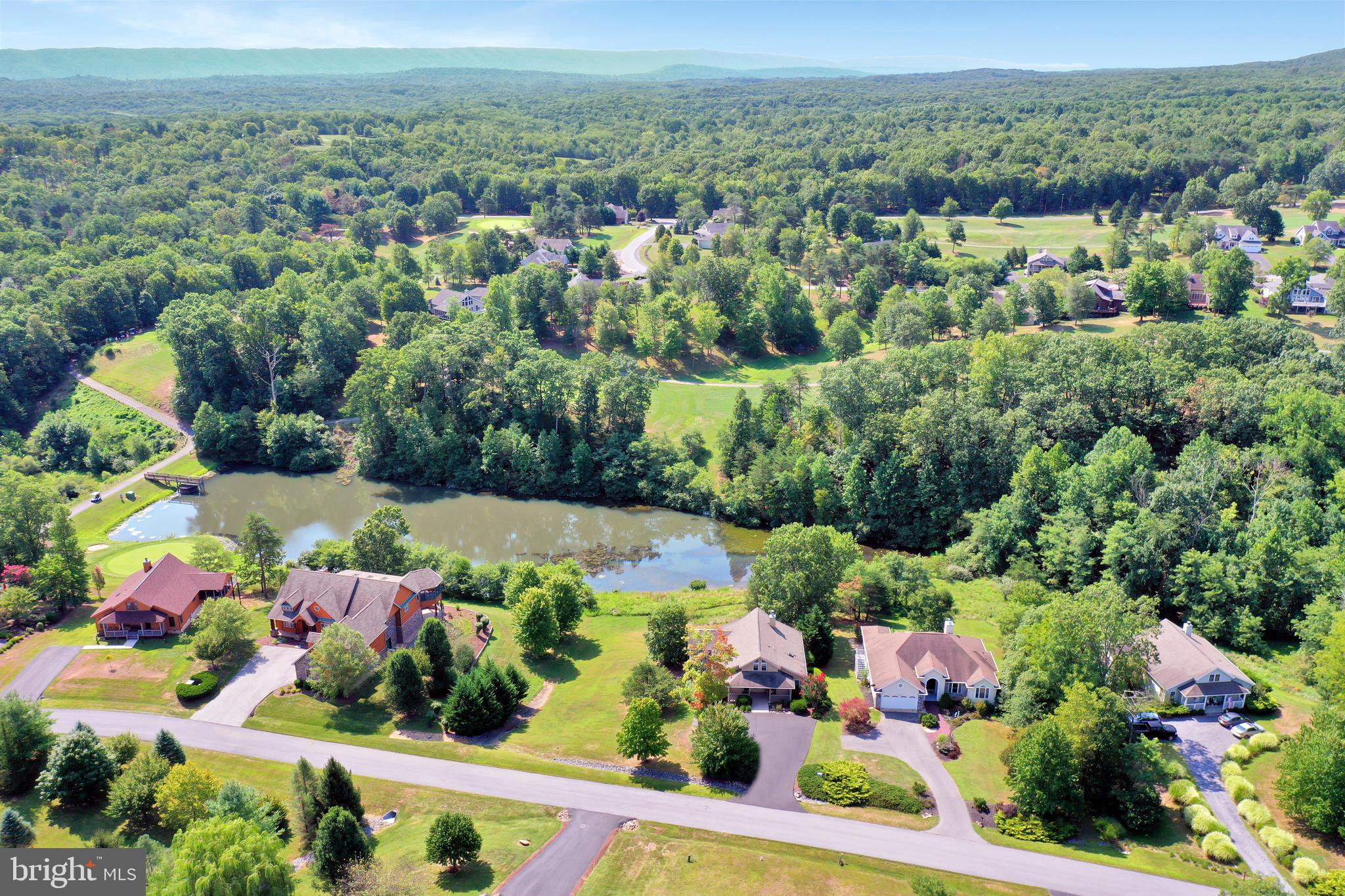 THE WOODS - Residential