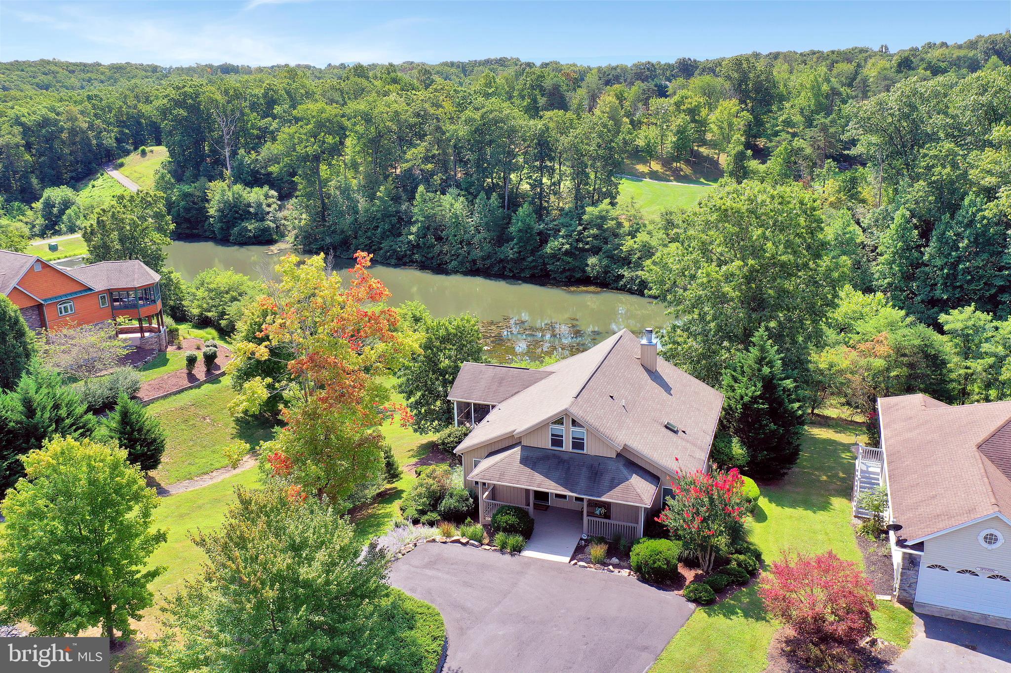 THE WOODS - Residential