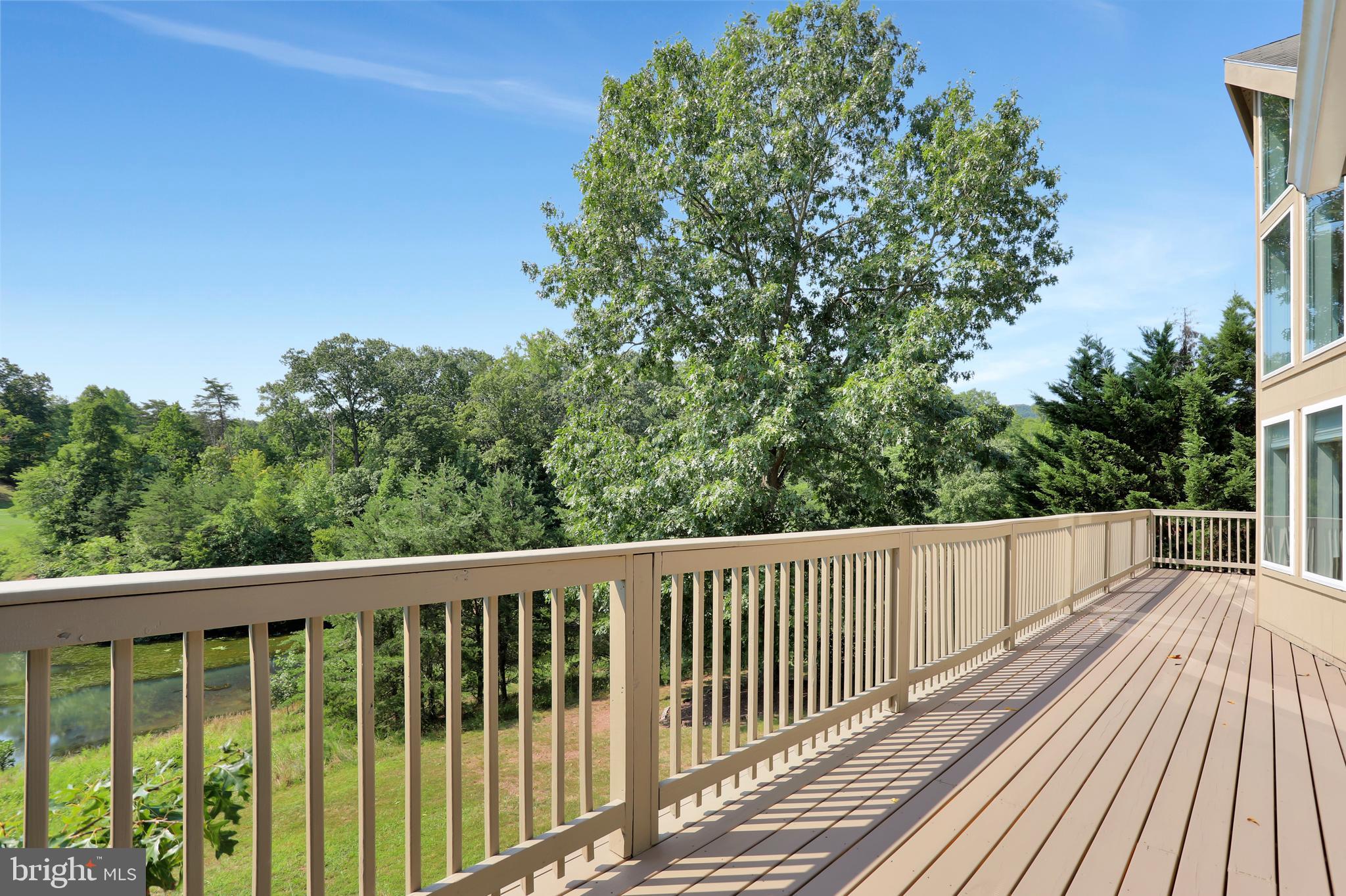 THE WOODS - Residential