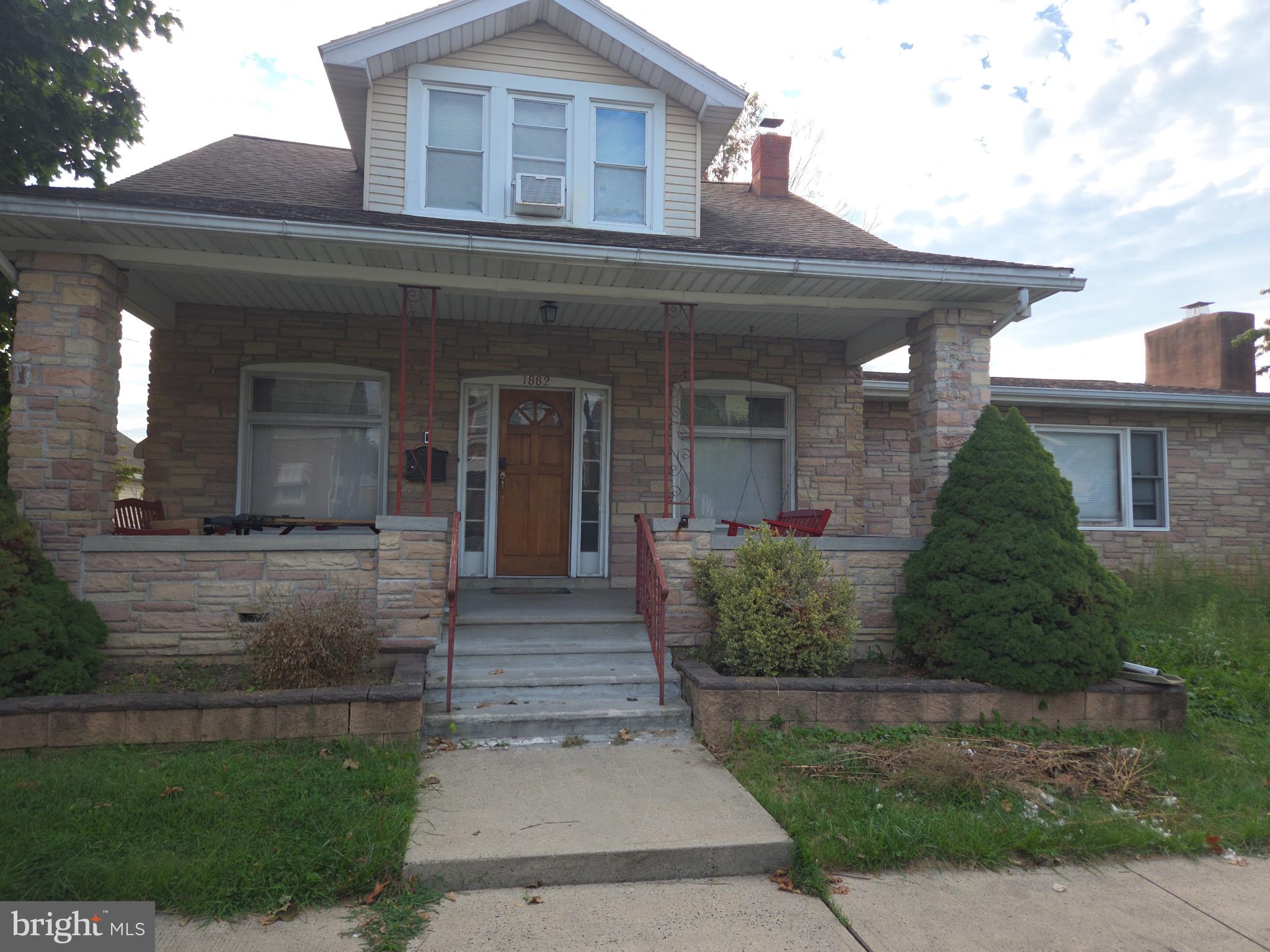 1882 S 2ND STREET