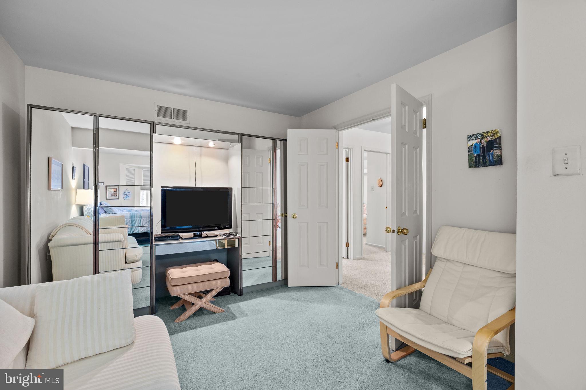 MONTGOMERY GREENE - Residential