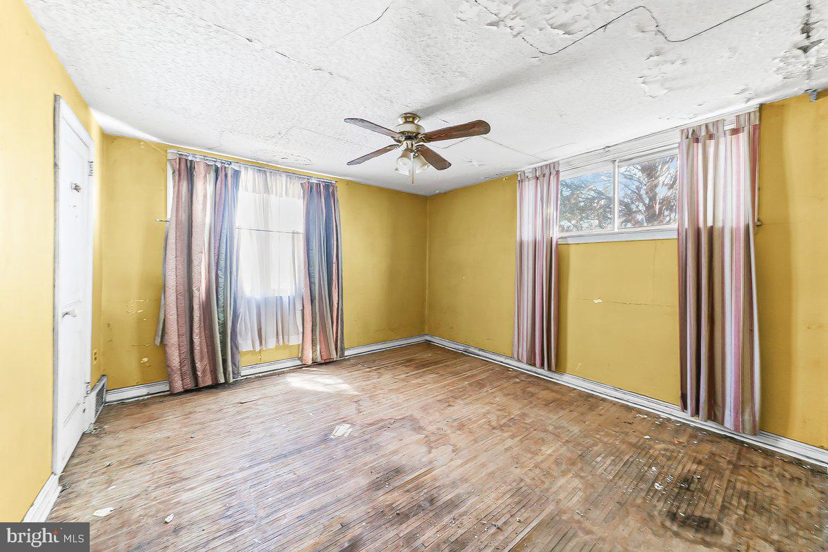 LANSDOWNE PARK - Residential