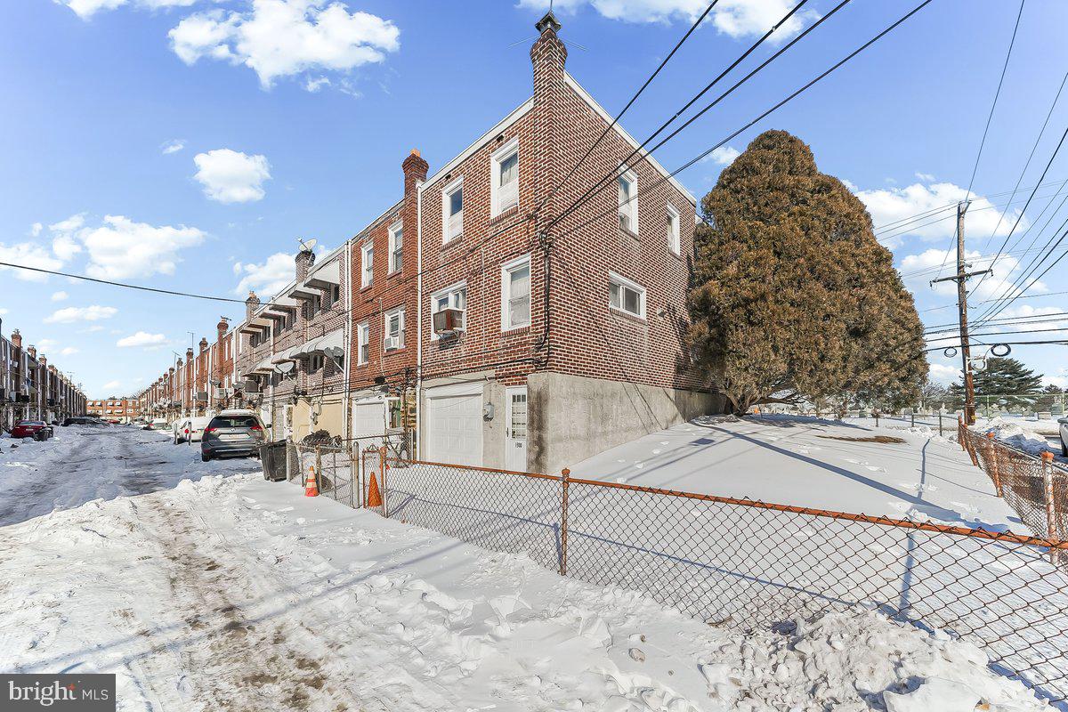 LANSDOWNE PARK - Residential