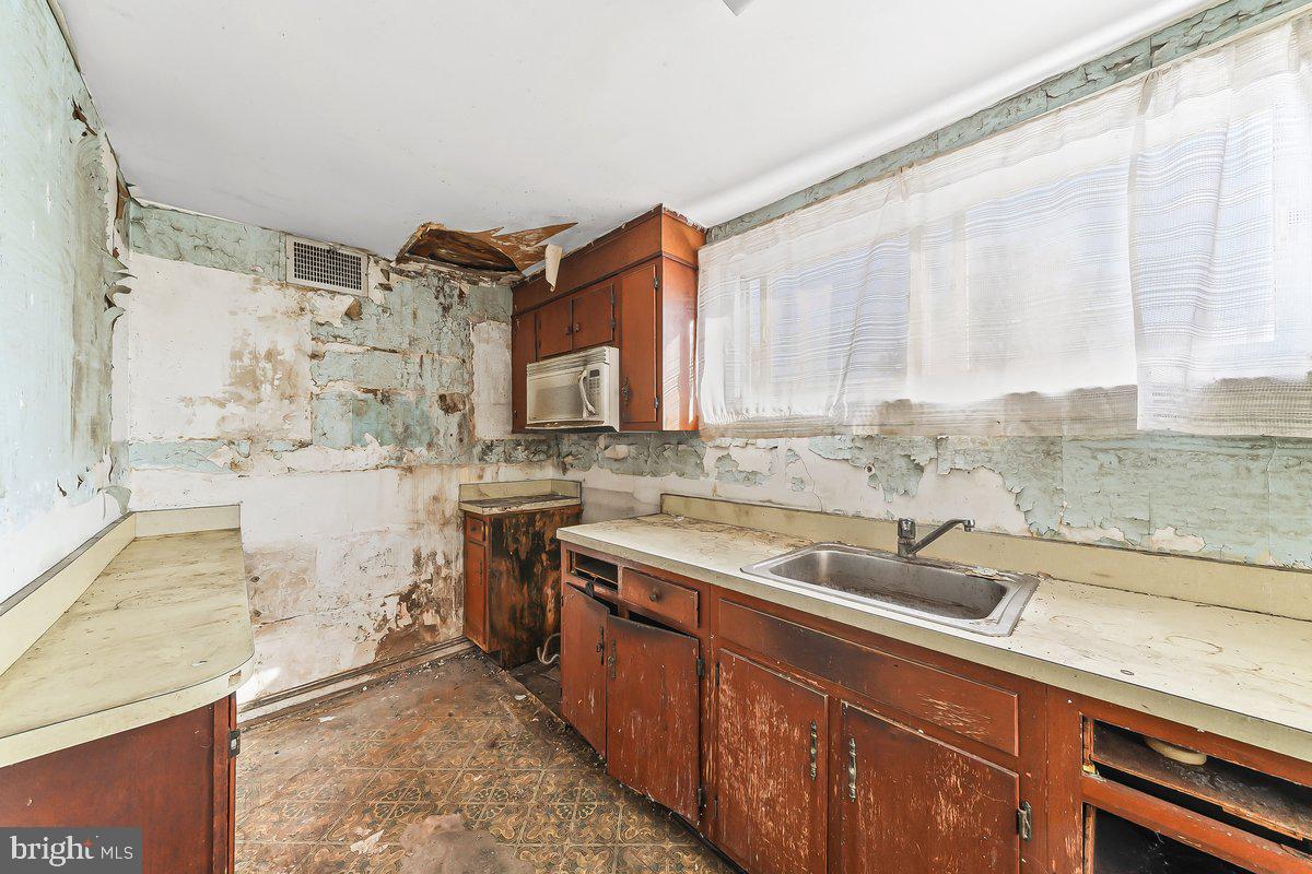 LANSDOWNE PARK - Residential