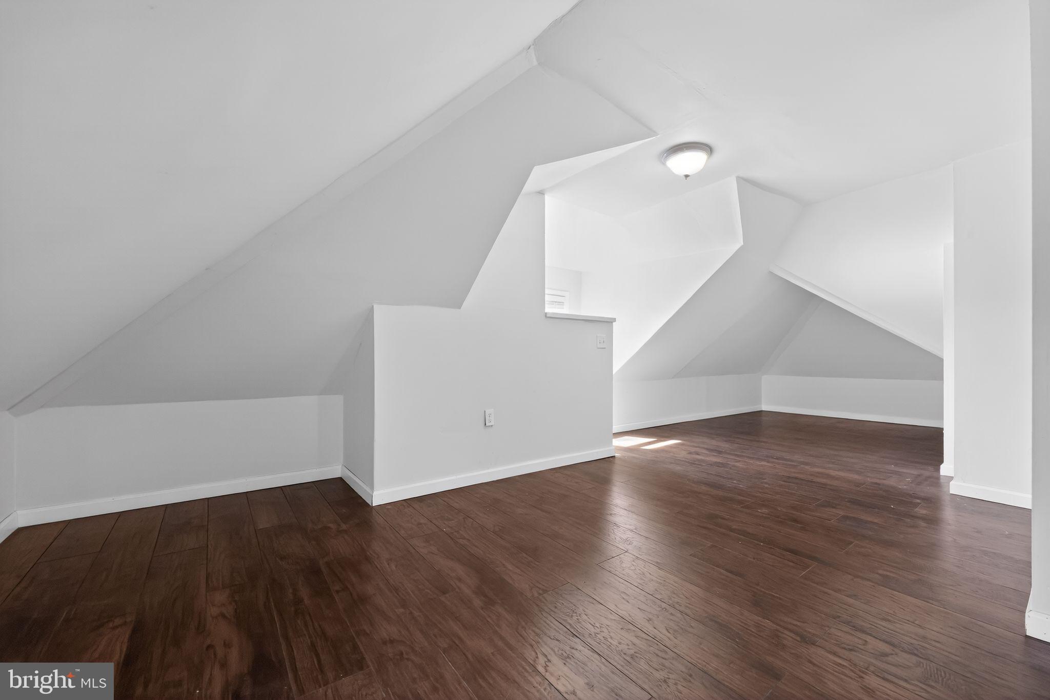 PAOLI GARDENS - Residential