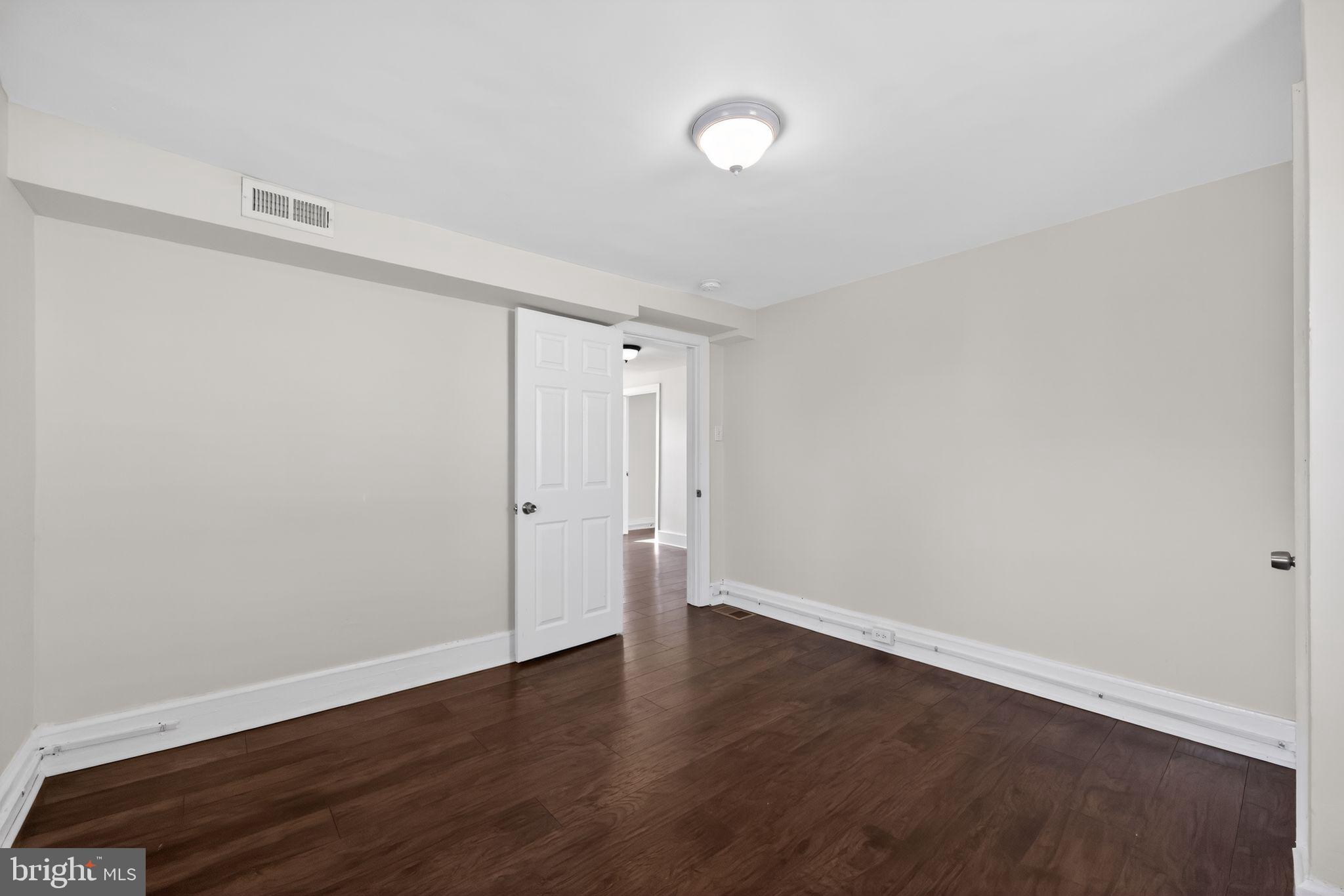 PAOLI GARDENS - Residential