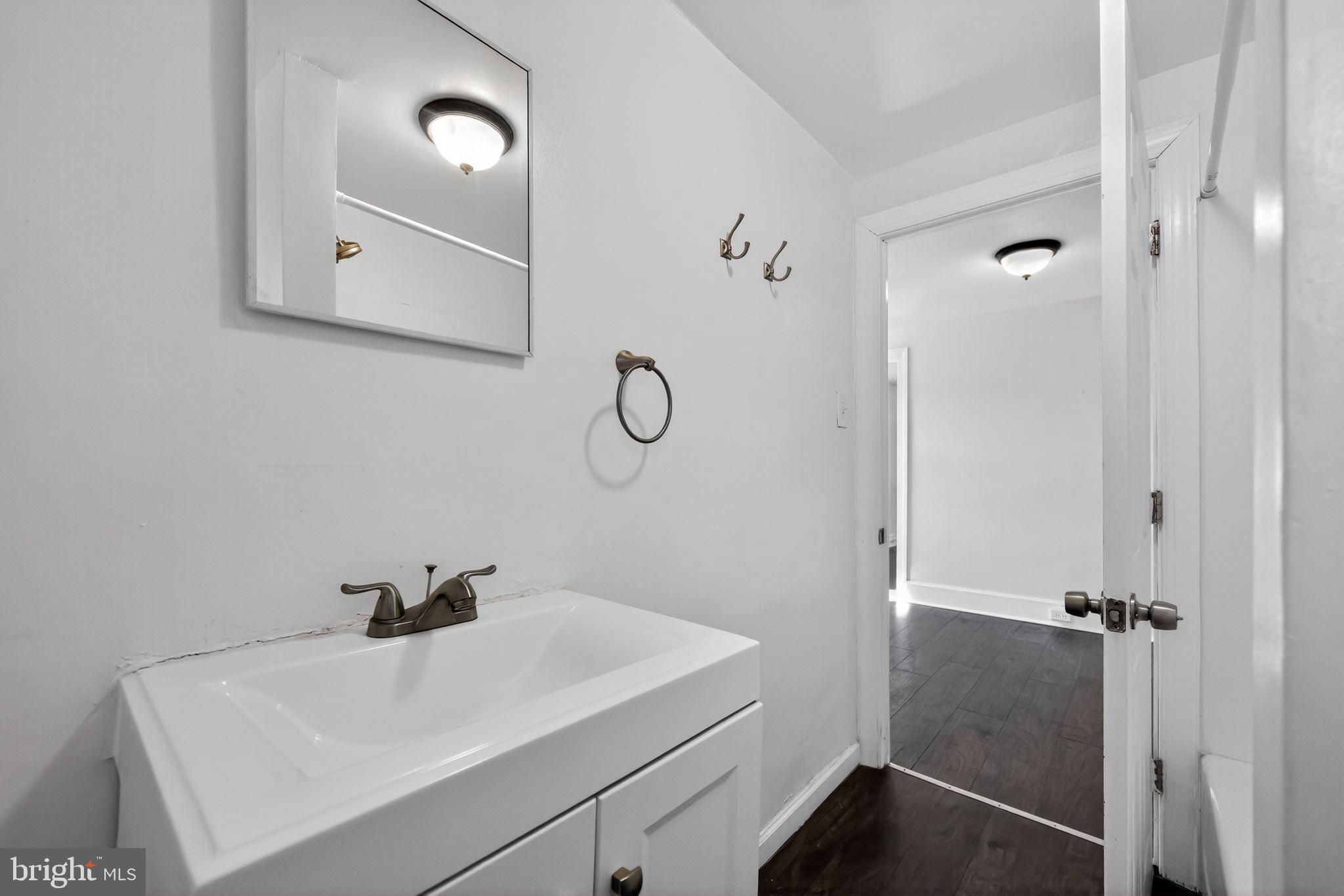 PAOLI GARDENS - Residential