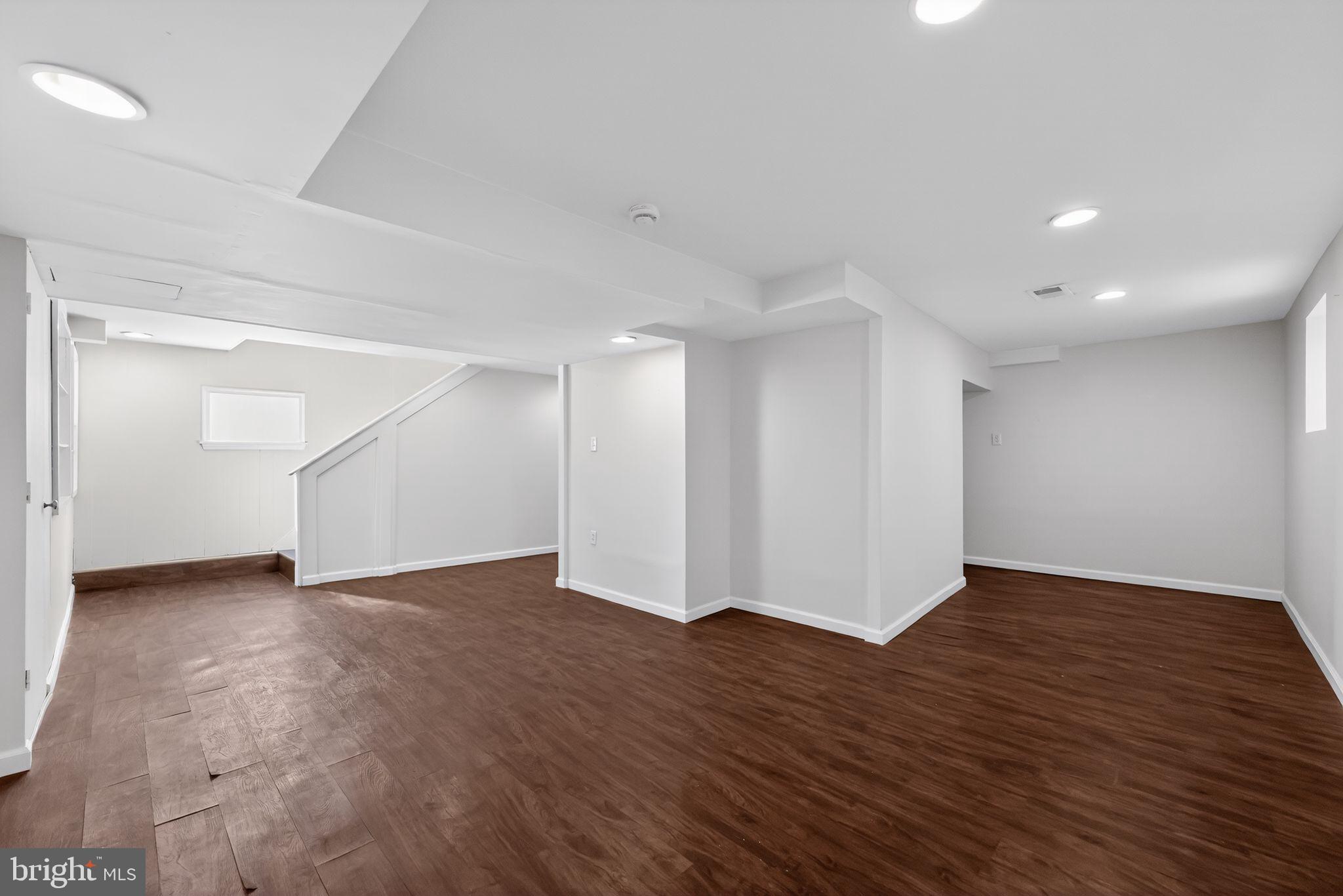 PAOLI GARDENS - Residential